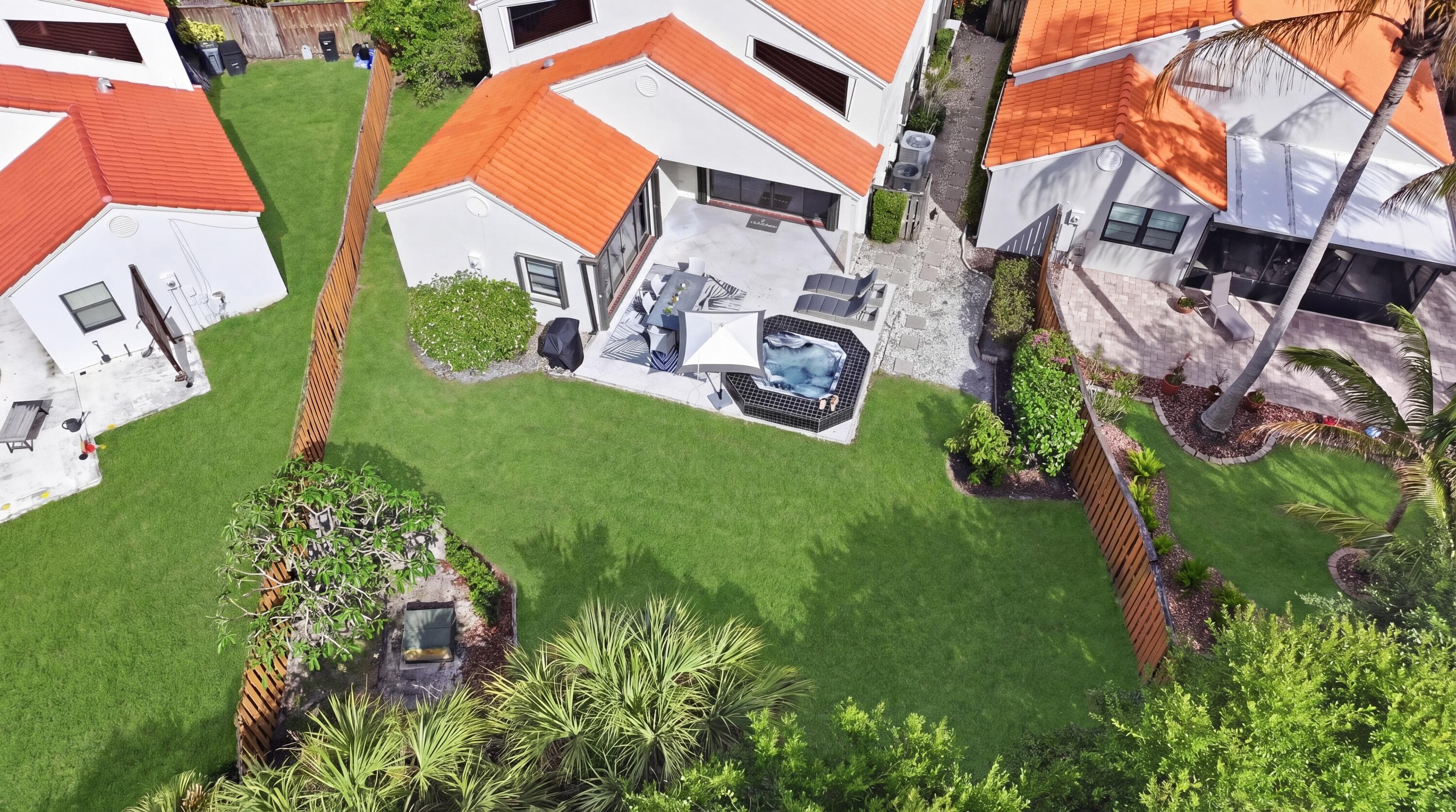 2596 La Cristal Circle, Palm Beach Gardens, FL 33410 — photo 31 of 57
