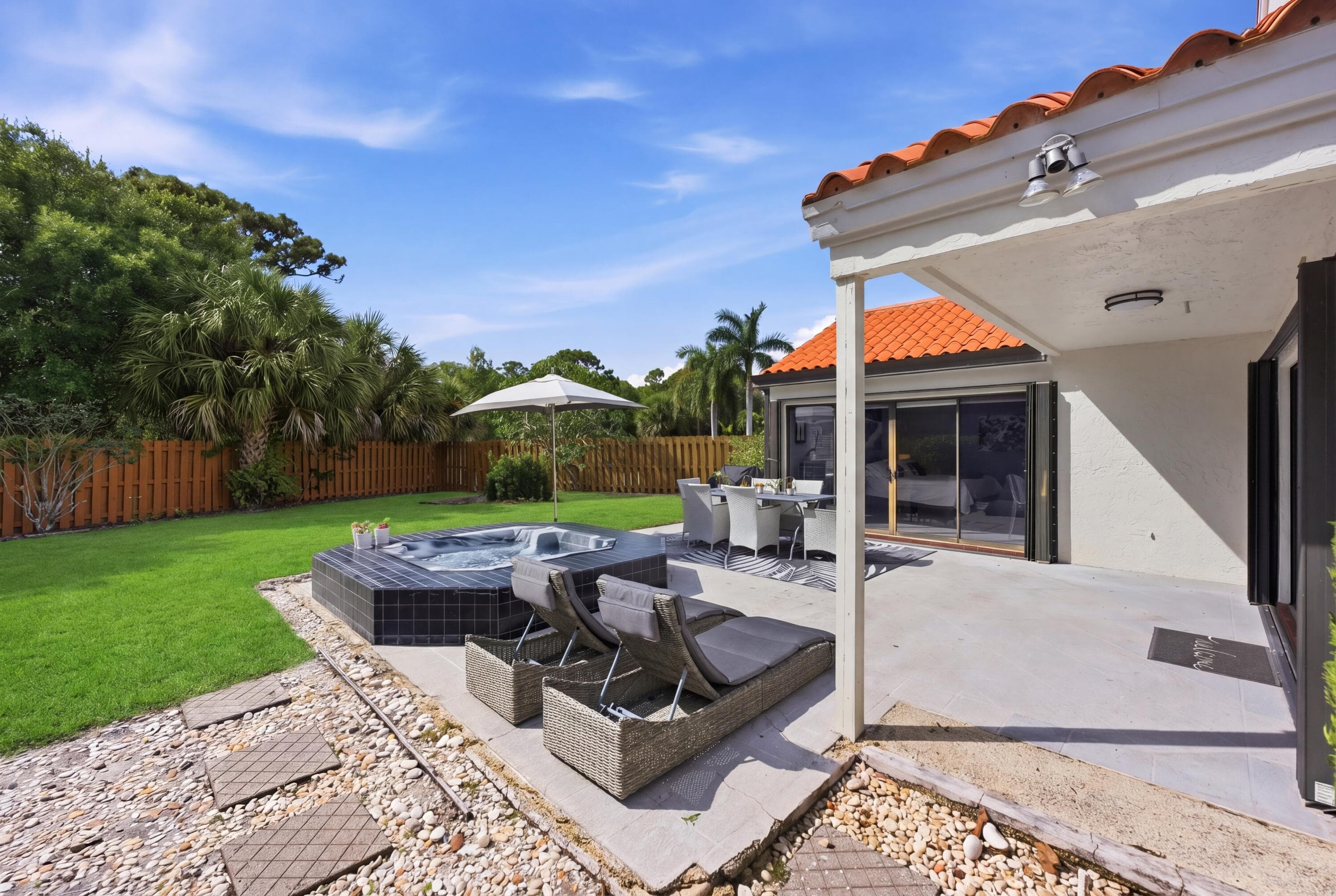 2596 La Cristal Circle, Palm Beach Gardens, FL 33410 — photo 34 of 57