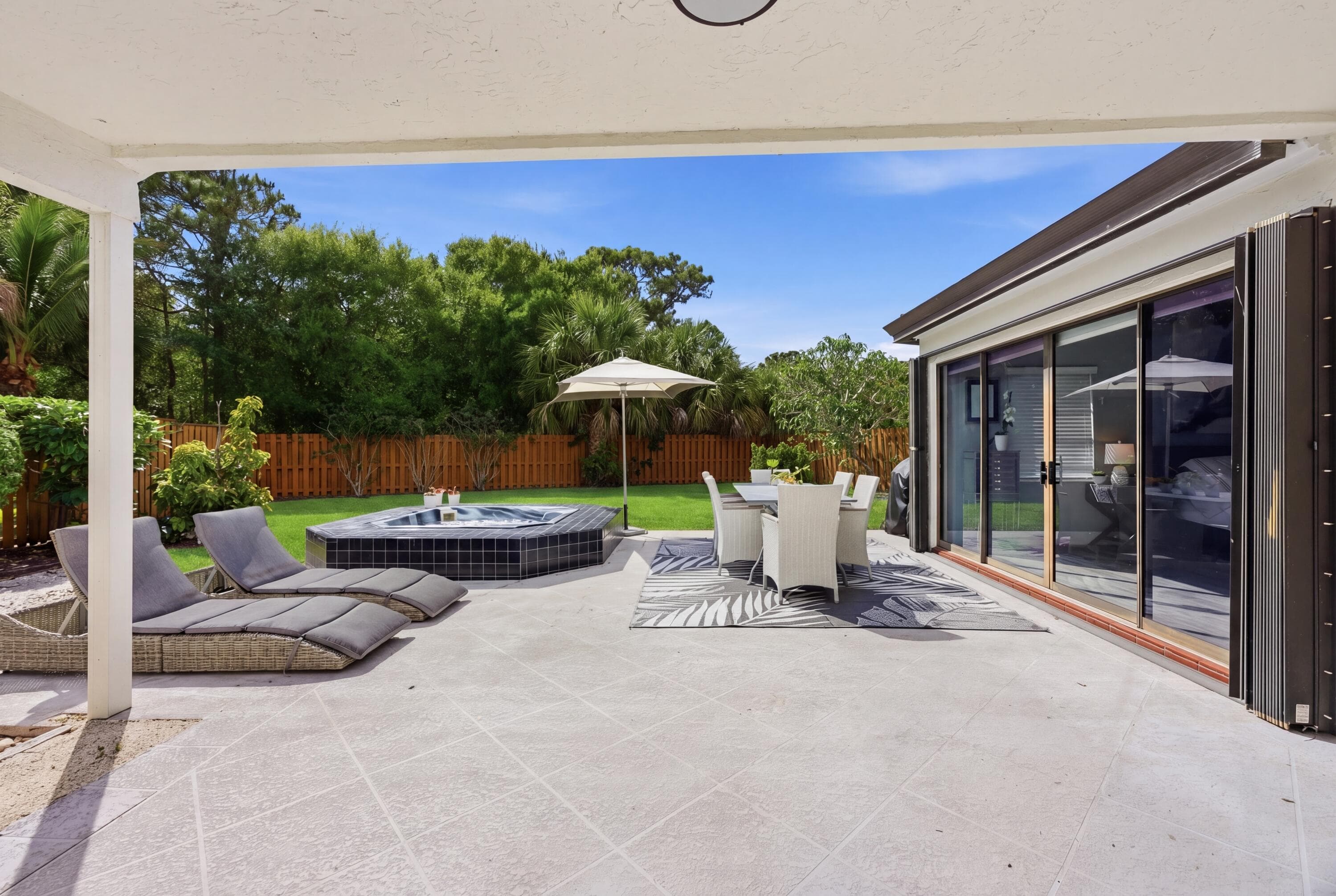 2596 La Cristal Circle, Palm Beach Gardens, FL 33410 — photo 37 of 57