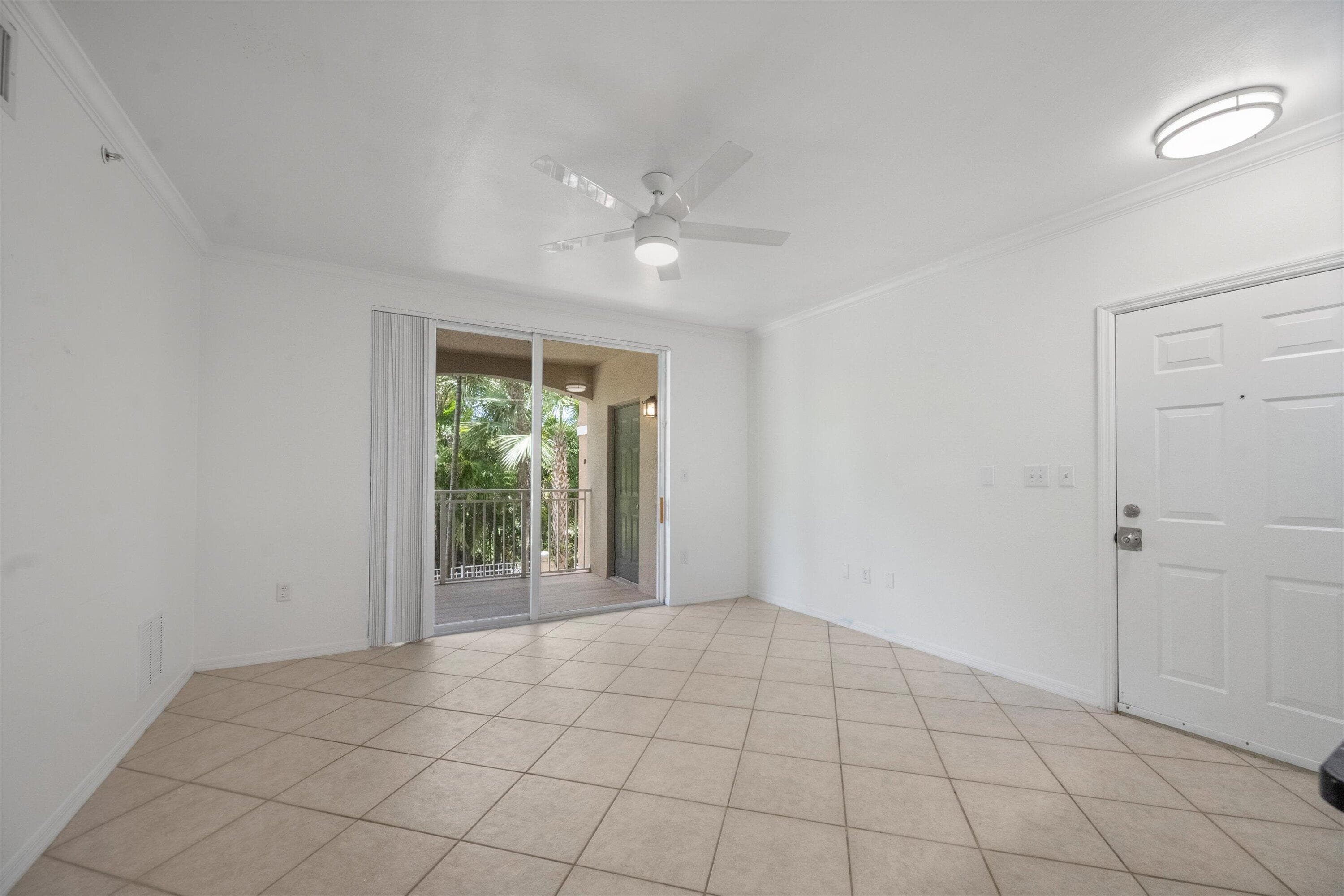 6475 Emerald Dunes Drive 206, West Palm Beach, FL 33411 — photo 5 of 29