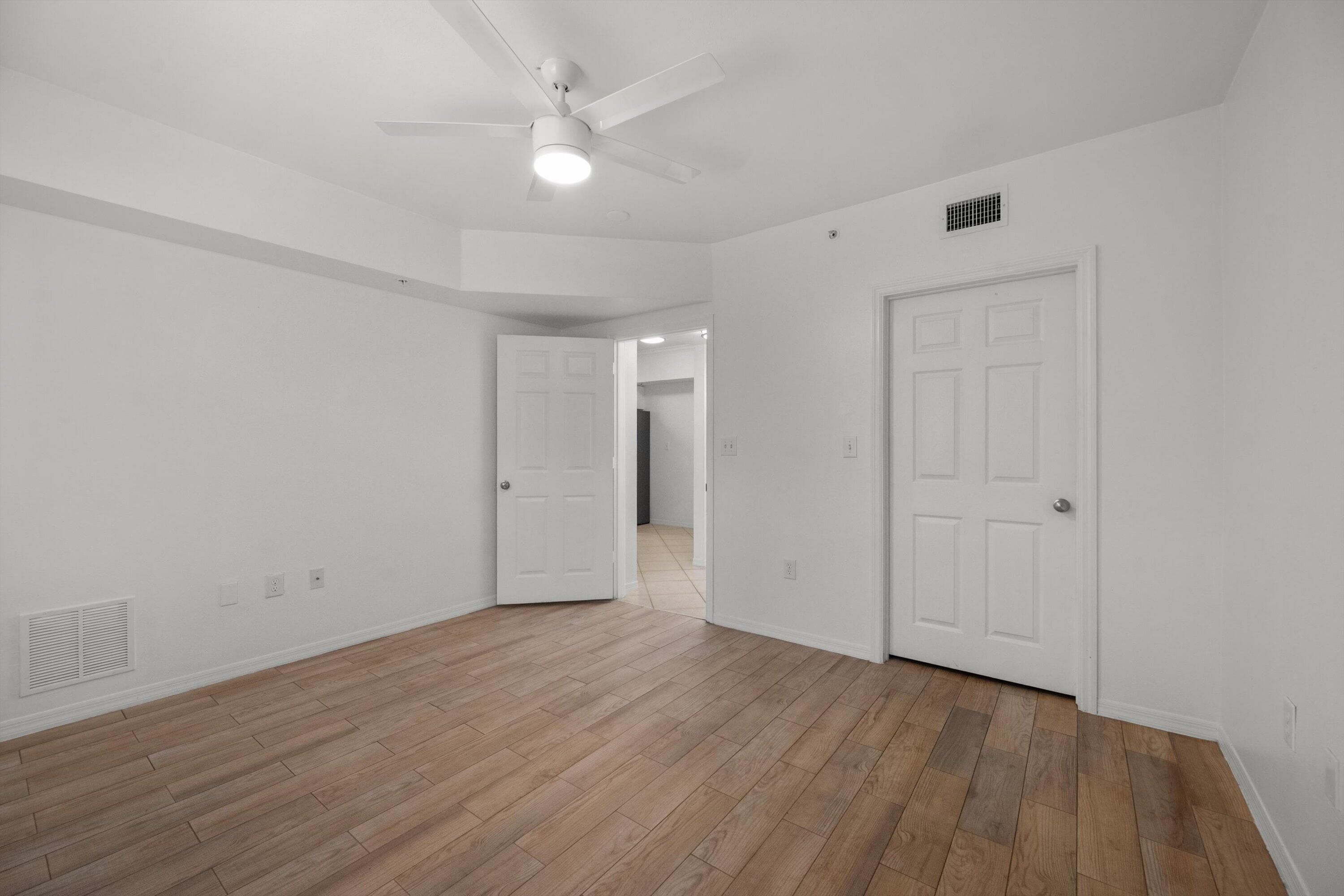 6475 Emerald Dunes Drive 206, West Palm Beach, FL 33411 — photo 15 of 29