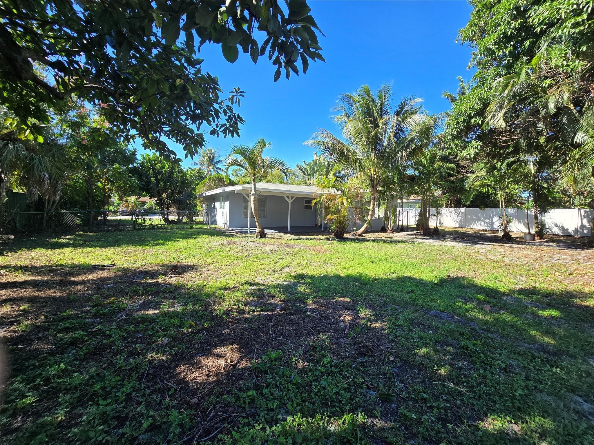 1524 NE 5th Avenue, Fort Lauderdale, FL 33304 — photo 6 of 31