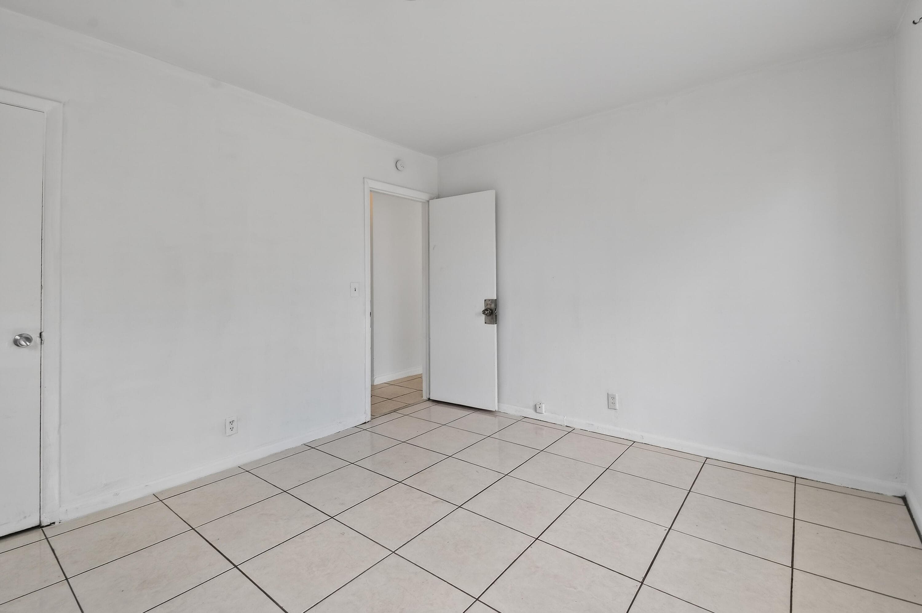 1172 W 34th Street 1, Riviera Beach, FL 33404 — photo 10 of 17