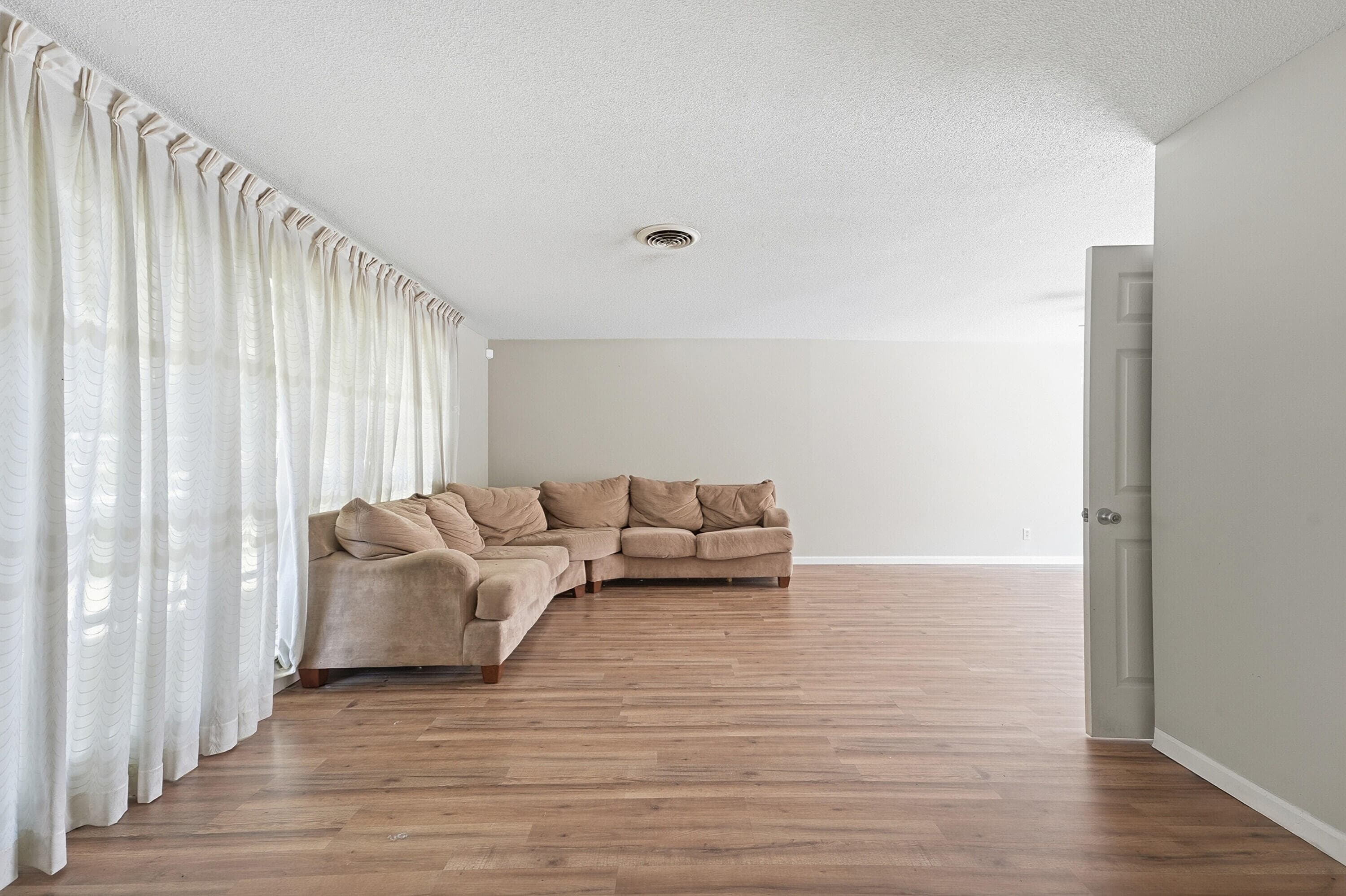2115 15th Place, Vero Beach, FL 32960 — photo 7 of 45