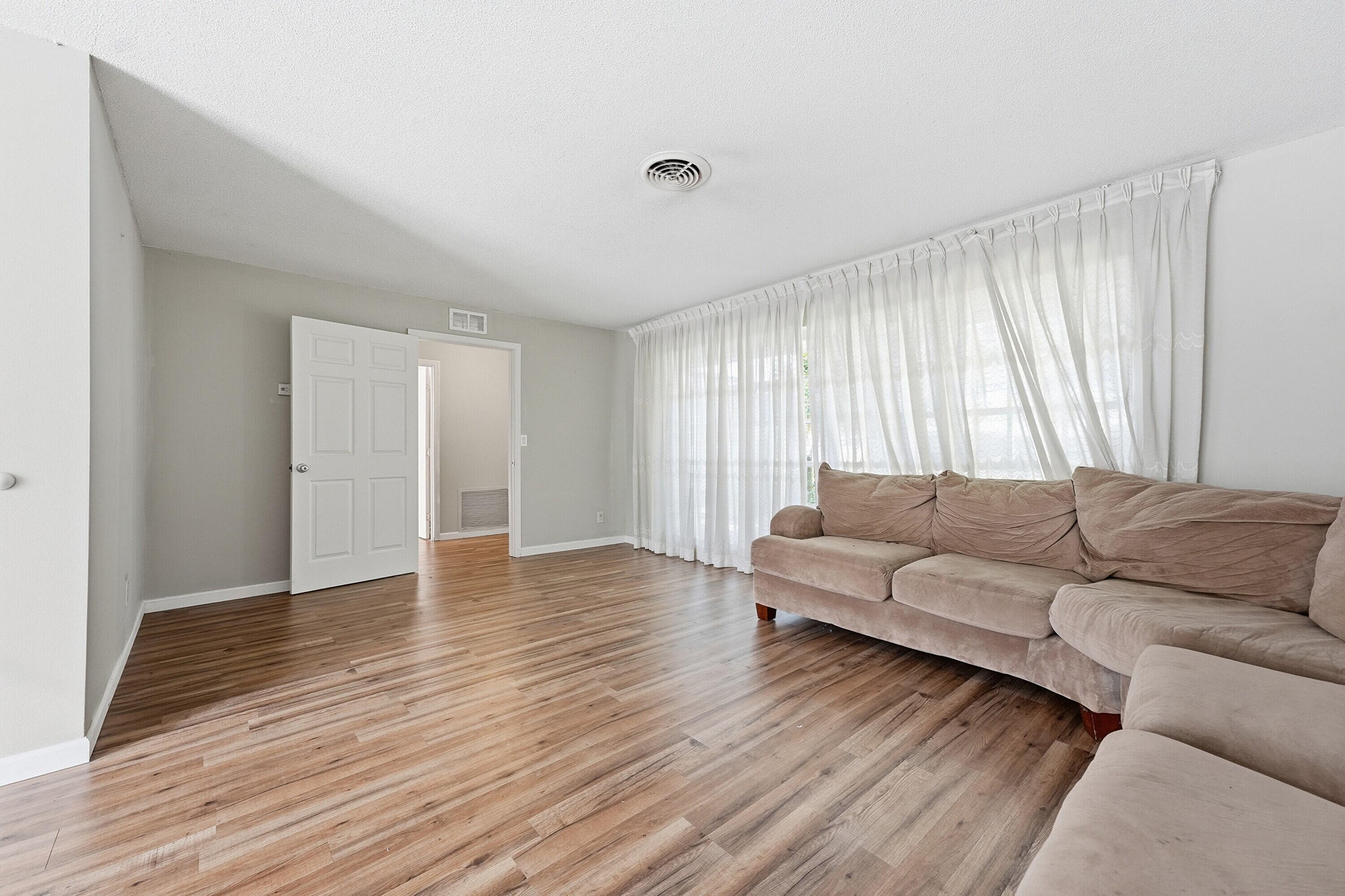 2115 15th Place, Vero Beach, FL 32960 — photo 8 of 45