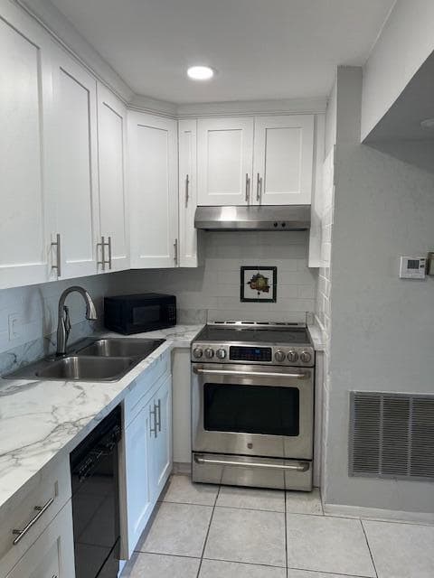 161 Lake Frances Drive 161, West Palm Beach, FL 33411 — photo 12 of 23