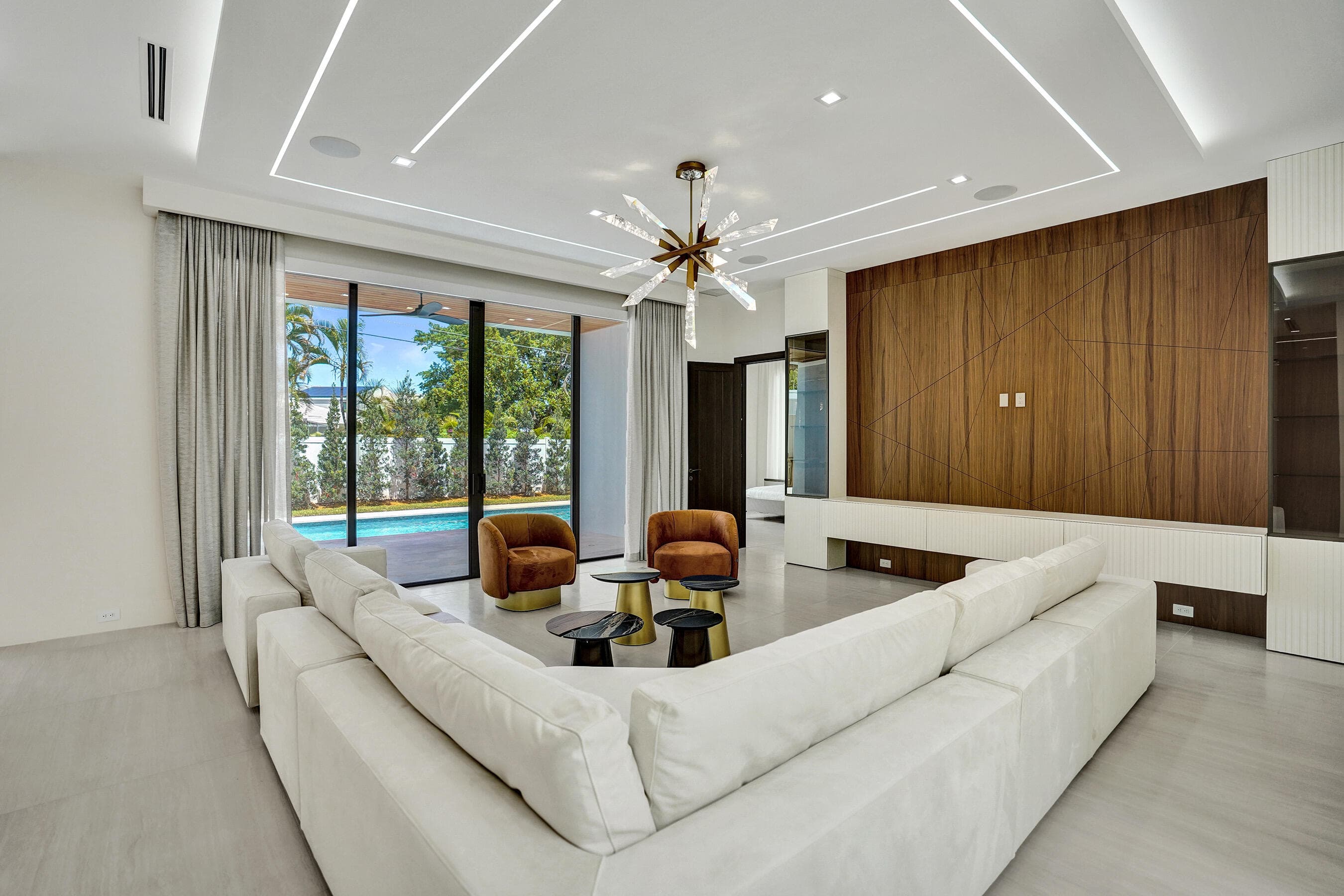 365 NE 3rd Street, Boca Raton, FL 33432 — photo 8 of 41