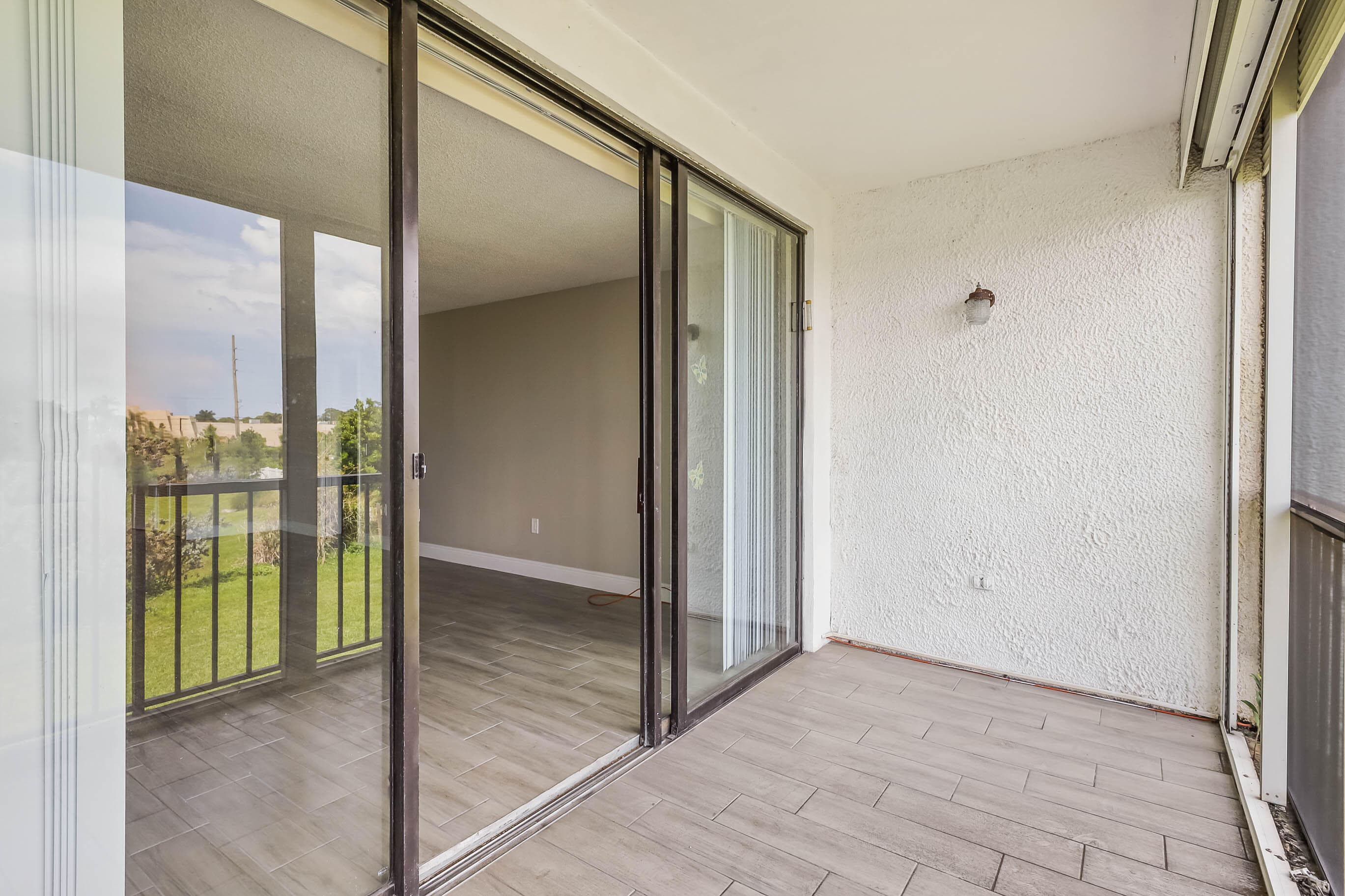4254 Deste Court 208, Lake Worth, FL 33467 — photo 10 of 19