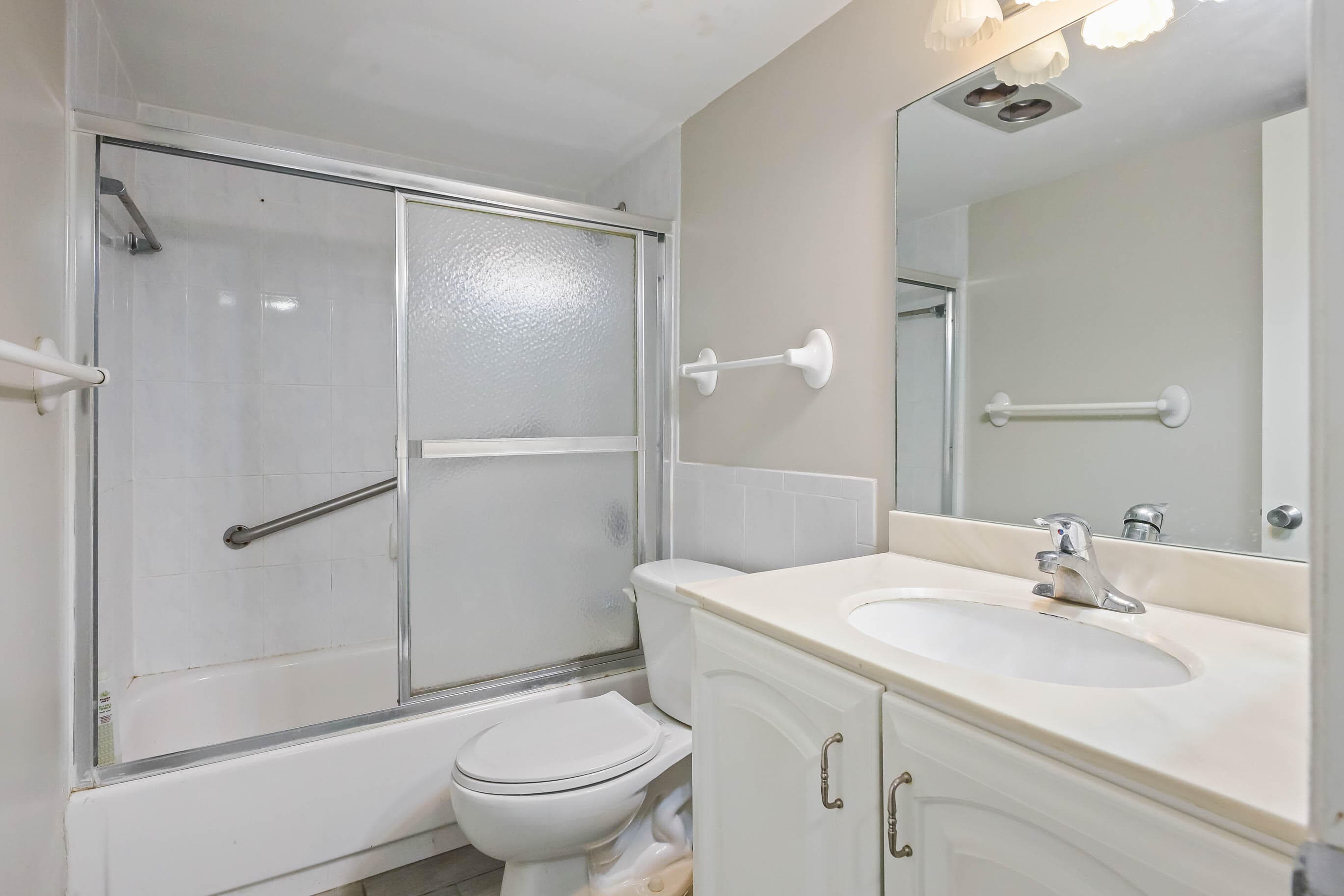 4254 Deste Court 208, Lake Worth, FL 33467 — photo 13 of 19