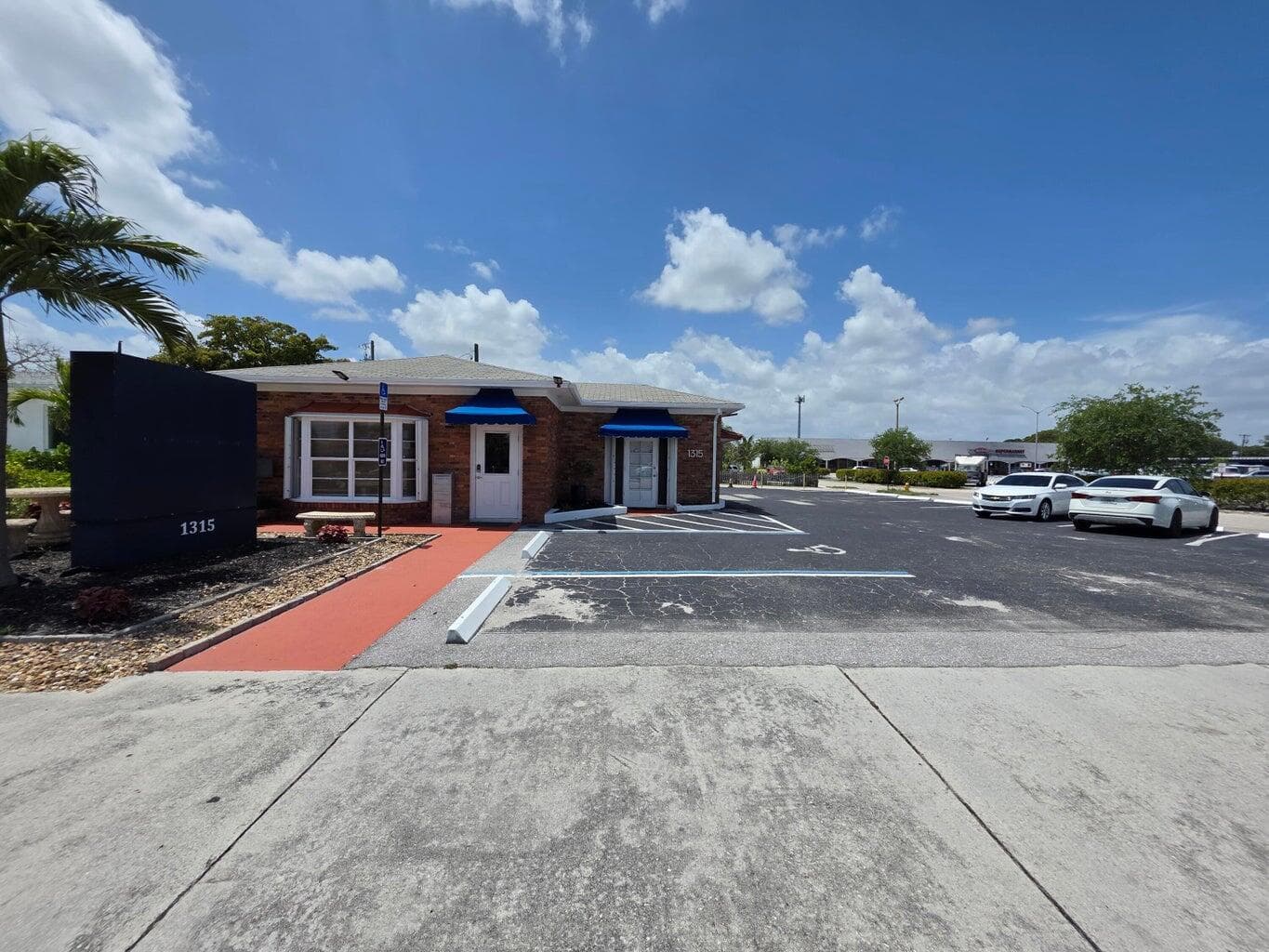 1315 N Dixie Highway 4, Lake Worth Beach, FL 33460 — photo 2 of 21
