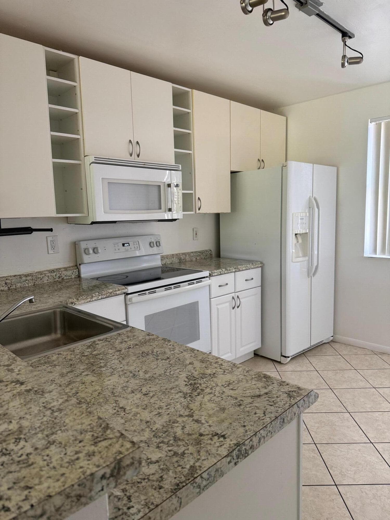 5721 Riverside Drive 301b5, Coral Springs, FL 33067 — photo 5 of 15