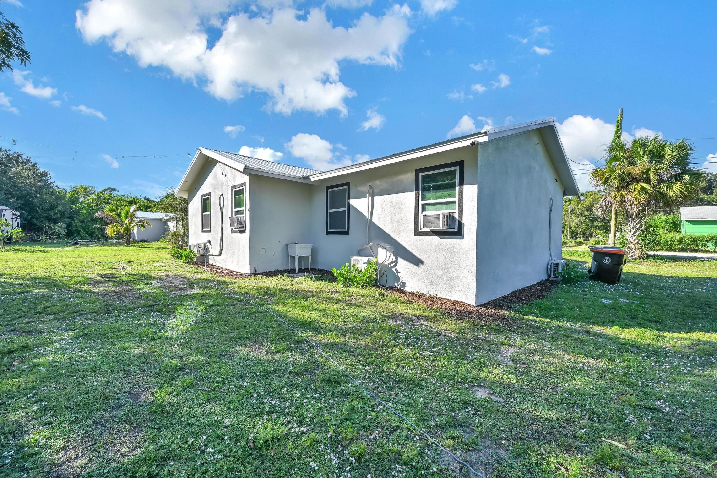 6385 86th Place, Vero Beach, FL 32958 — photo 2 of 22