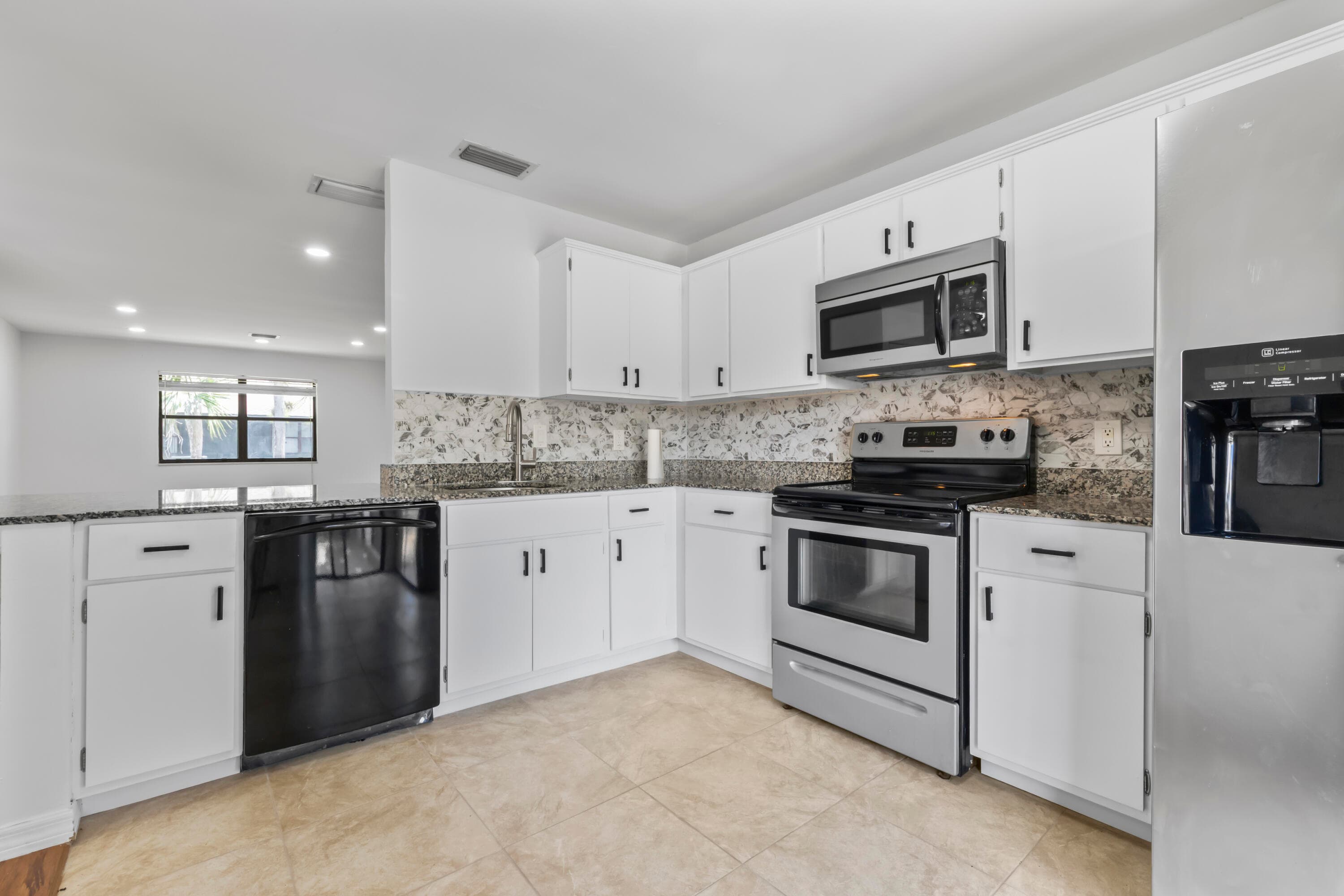 364 Quebec Court, Royal Palm Beach, FL 33411 — photo 1 of 40