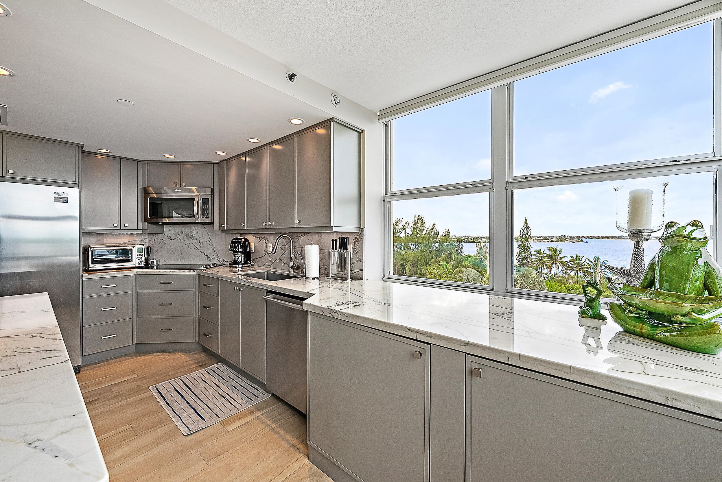 5200 N Ocean Drive 505, Singer Island, FL 33404 — photo 8 of 30