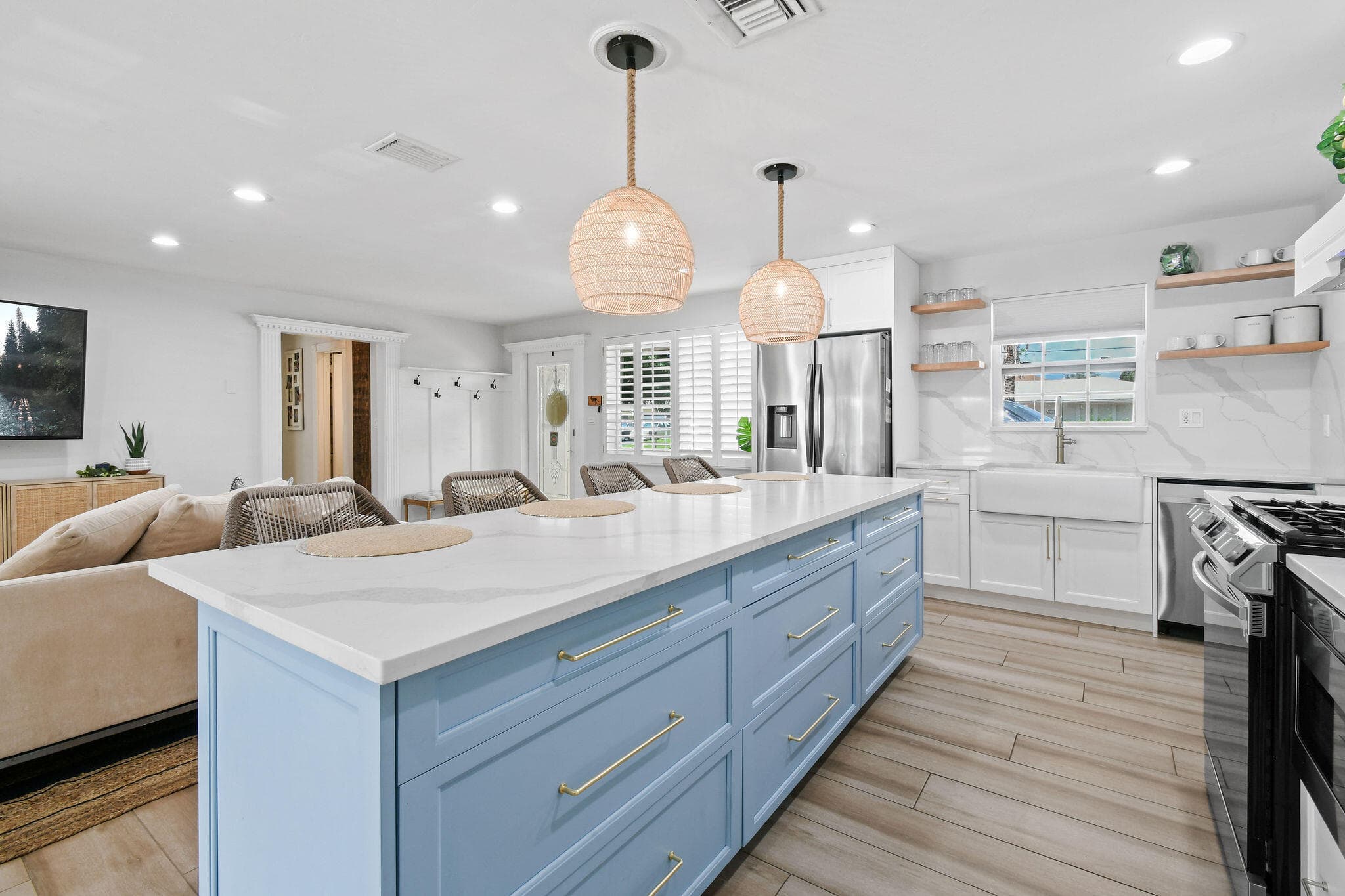 8110 W Lake Drive, West Palm Beach, FL 33406 — photo 11 of 51