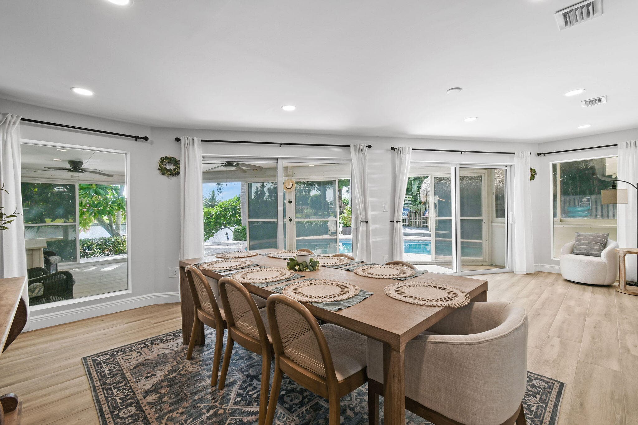8110 W Lake Drive, West Palm Beach, FL 33406 — photo 16 of 51