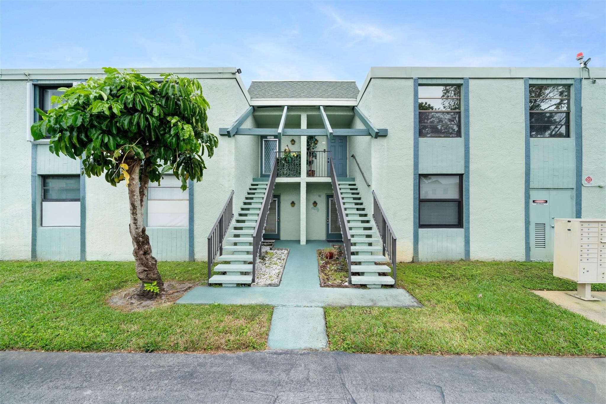 7350 NW 18th Street 104, Margate, FL 33063 — photo 1 of 14