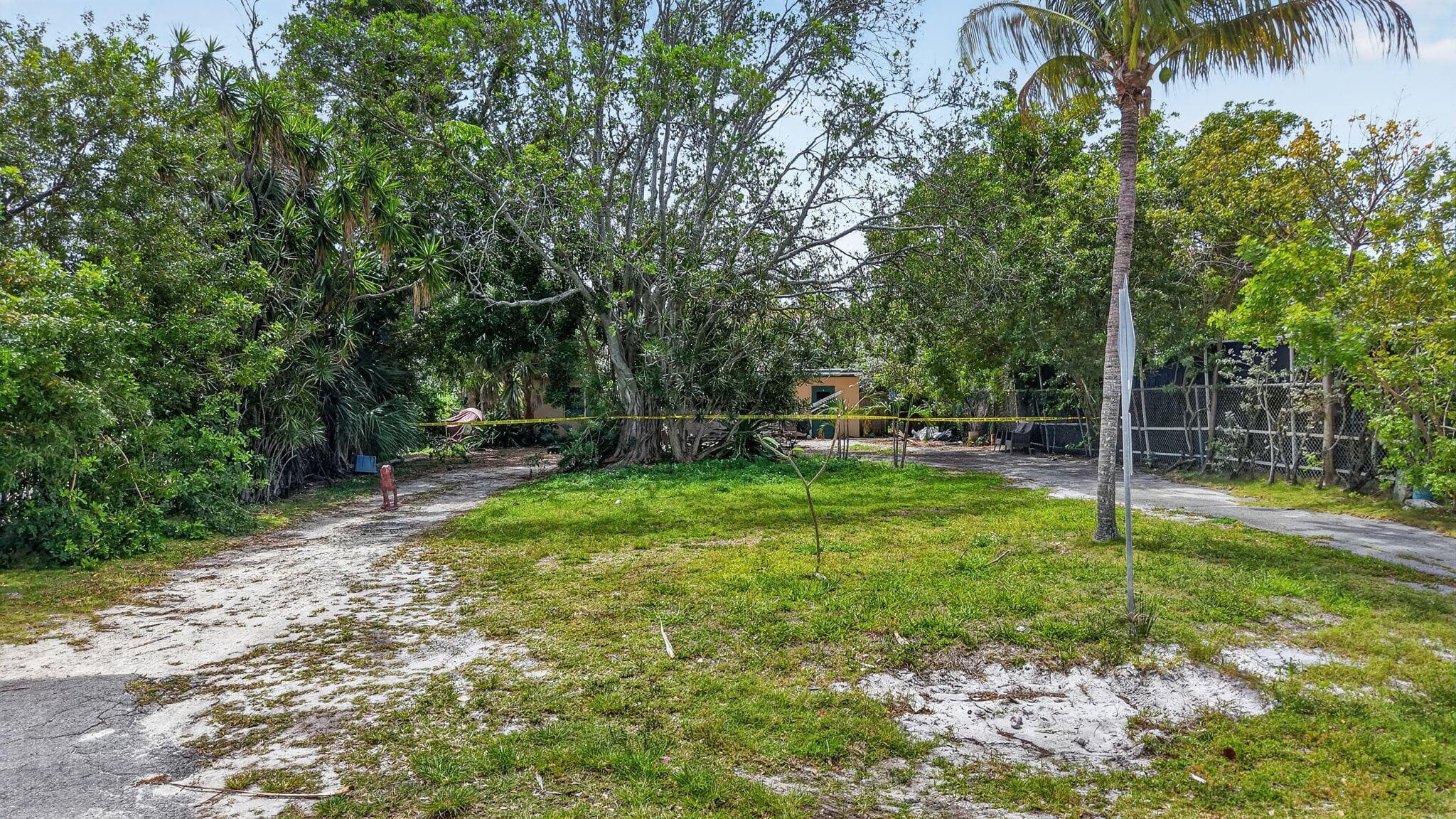 600 Allen Avenue, Delray Beach, FL 33483 — photo 1 of 19
