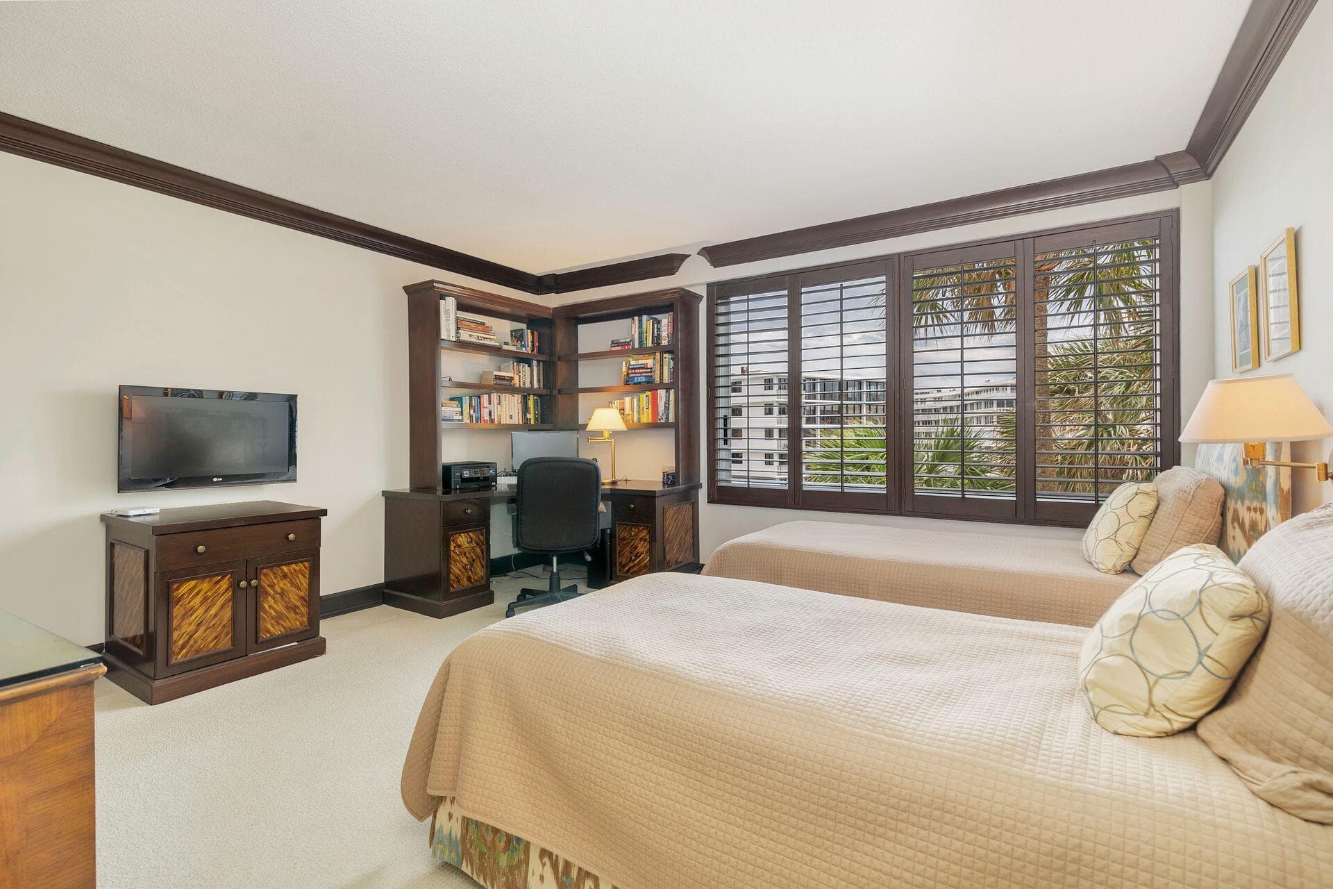 170 N Ocean Boulevard 409, Palm Beach, FL 33480 — photo 21 of 37