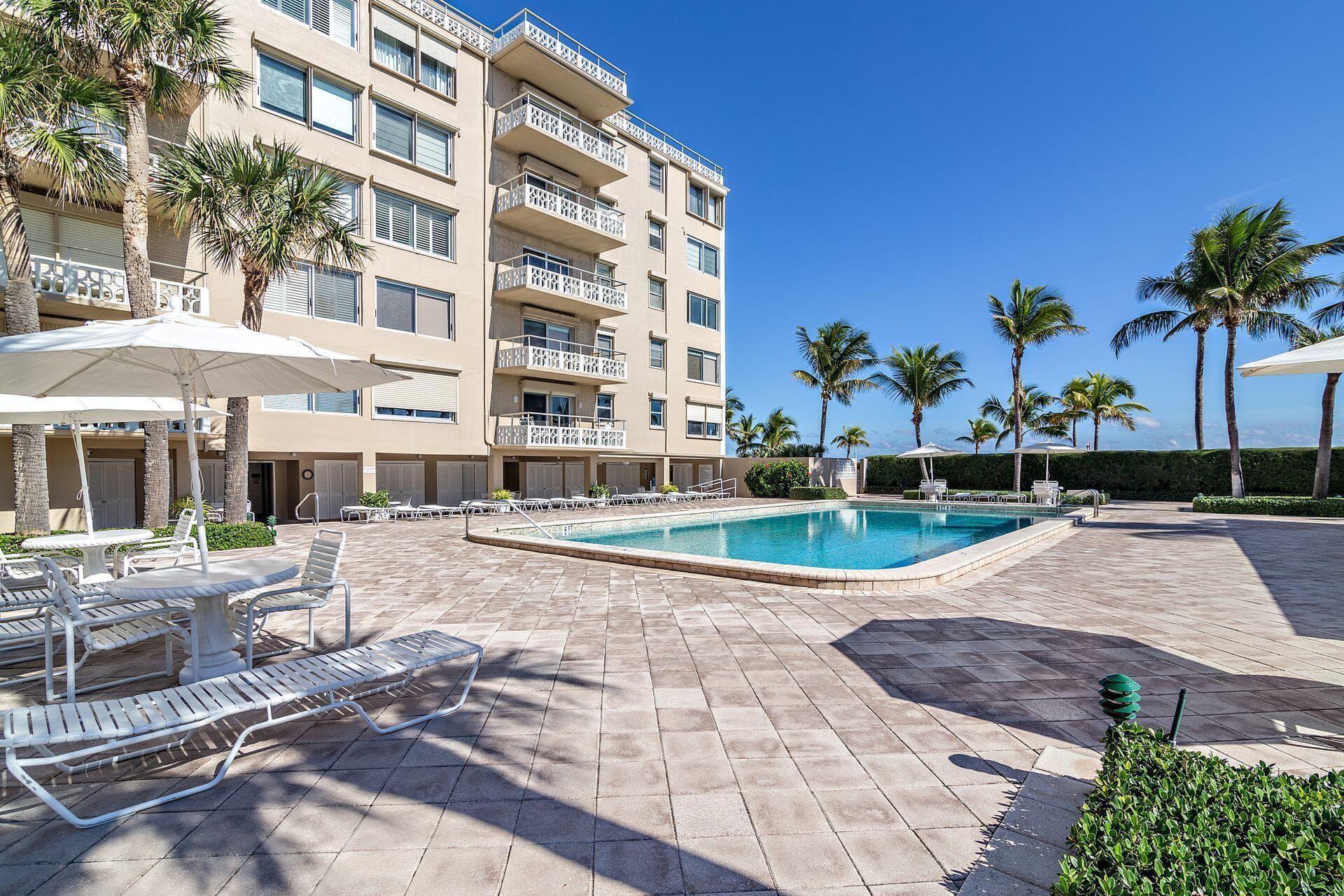 170 N Ocean Boulevard 409, Palm Beach, FL 33480 — photo 4 of 37