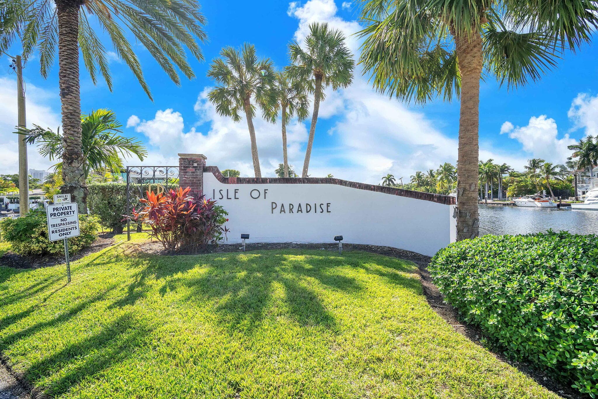 465 Paradise Isle Boulevard 110, Hallandale Beach, FL 33009 — photo 22 of 26