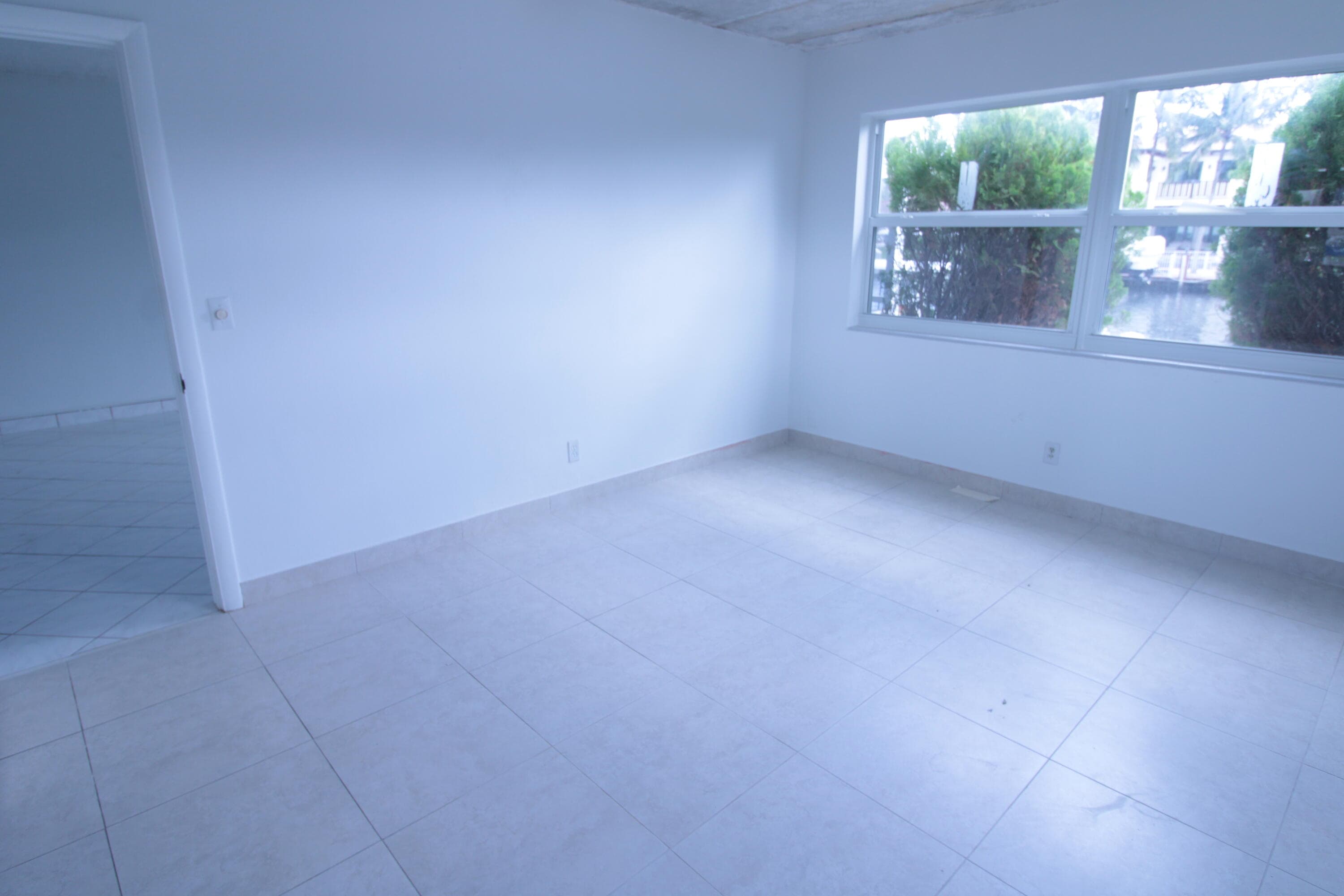 465 Paradise Isle Boulevard 110, Hallandale Beach, FL 33009 — photo 12 of 26