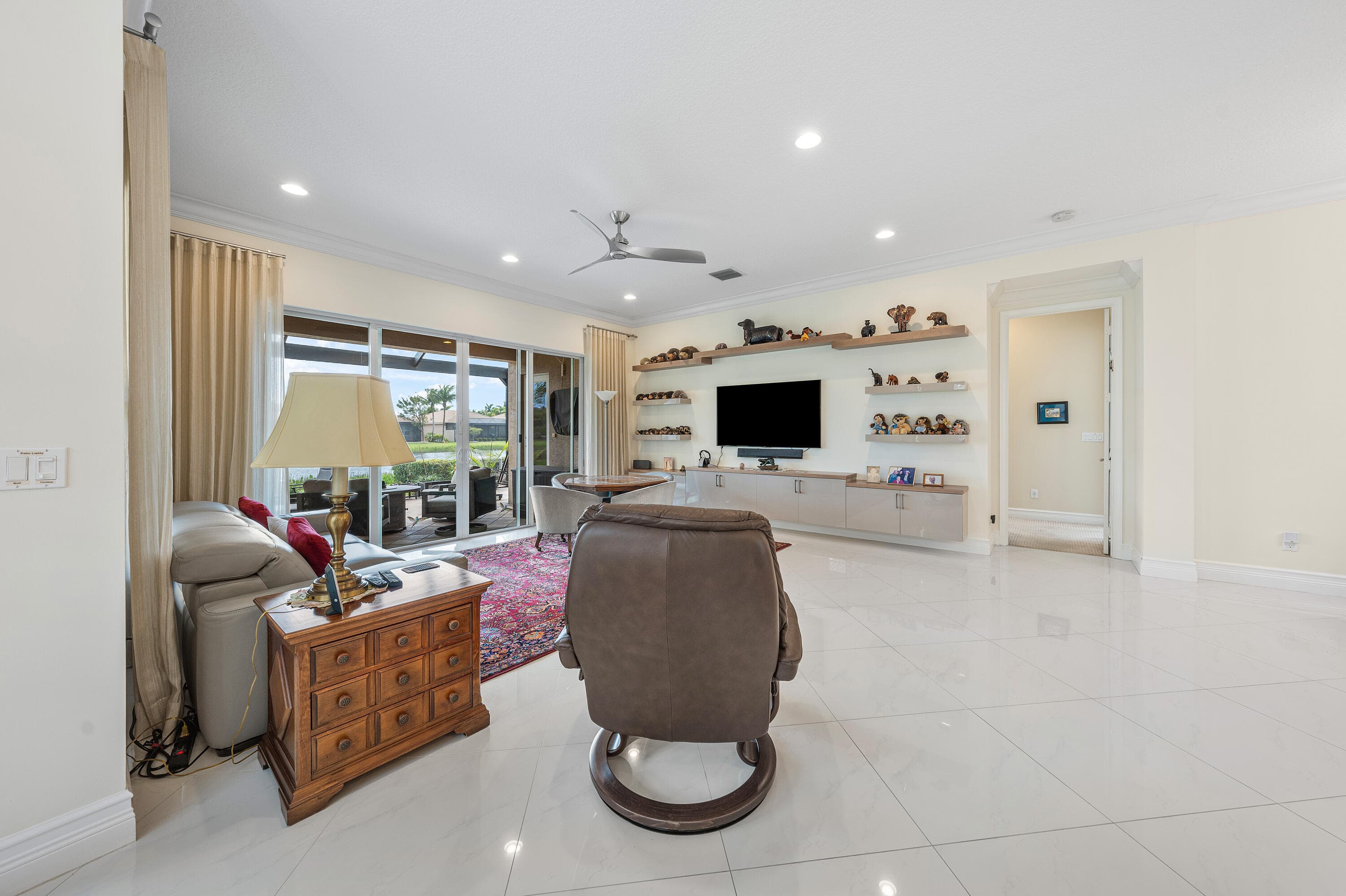 8196 Mount Thor Lane, Boynton Beach, FL 33473 — photo 11 of 70