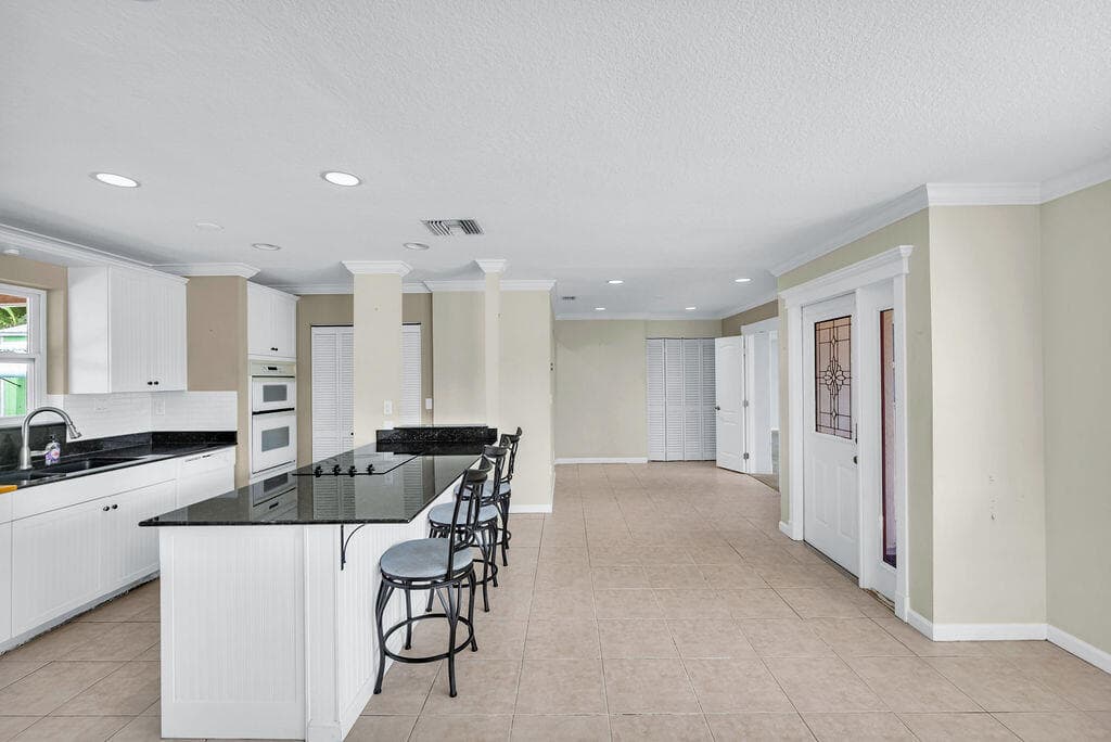 614 SE Flamingo Avenue, Stuart, FL 34996 — photo 13 of 53
