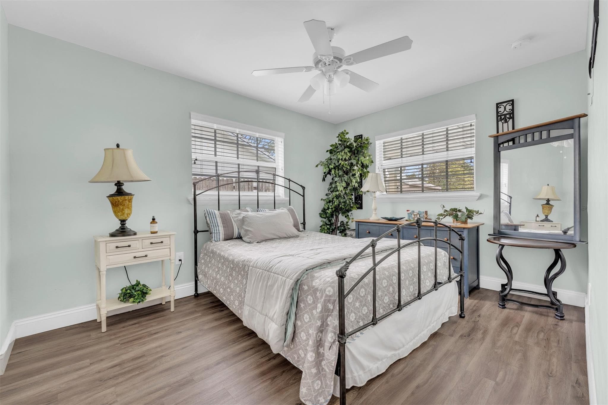 9860 NW 3rd Street, Pembroke Pines, FL 33024 — photo 16 of 25