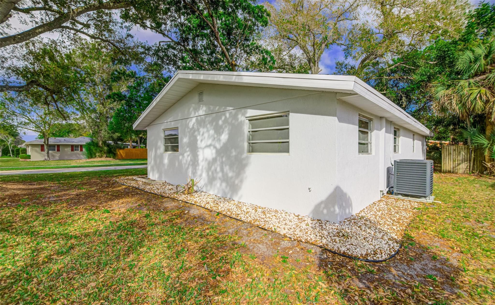 3105 18th Street, Vero Beach, FL 32960 — photo 6 of 34