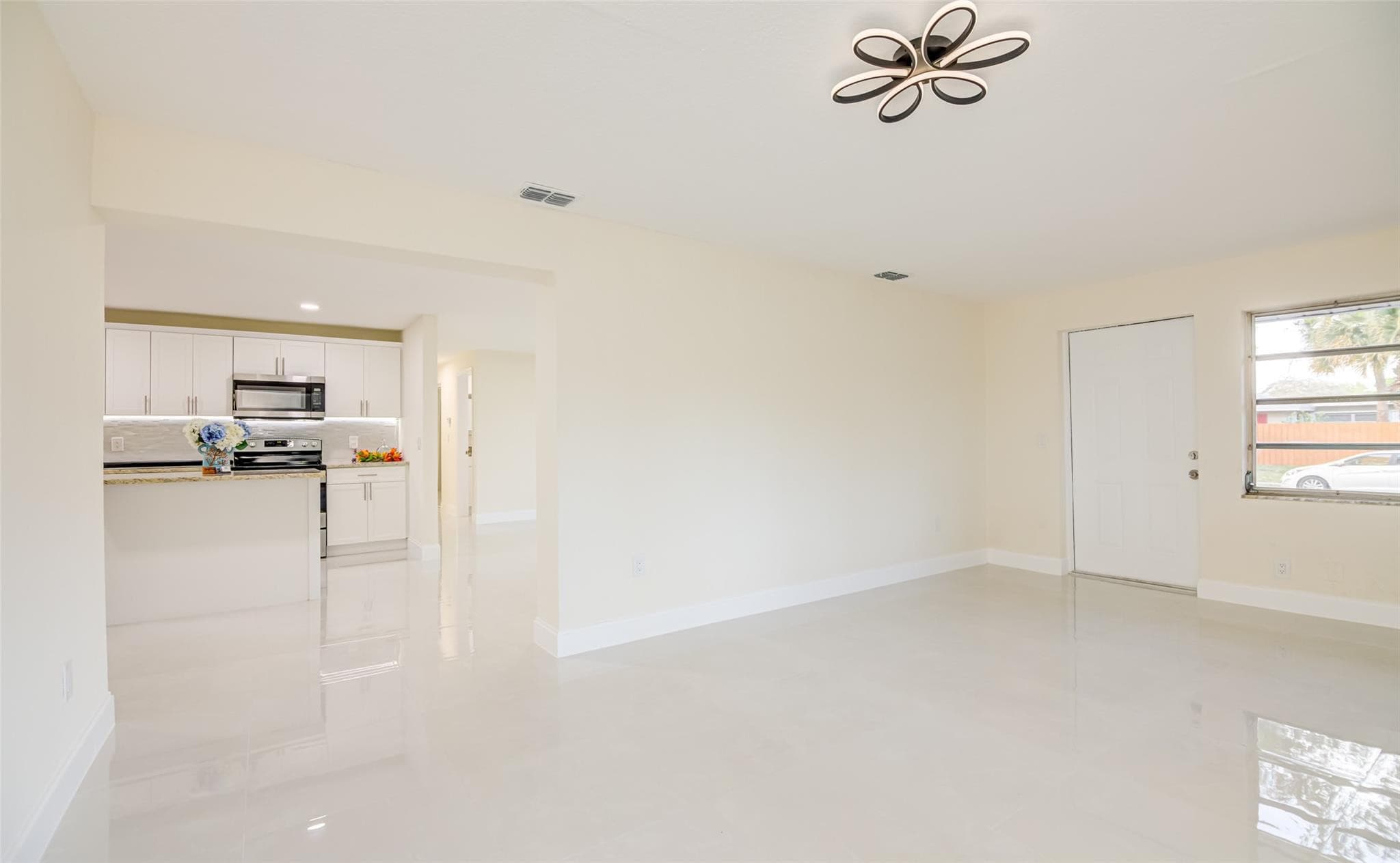 3105 18th Street, Vero Beach, FL 32960 — photo 11 of 34