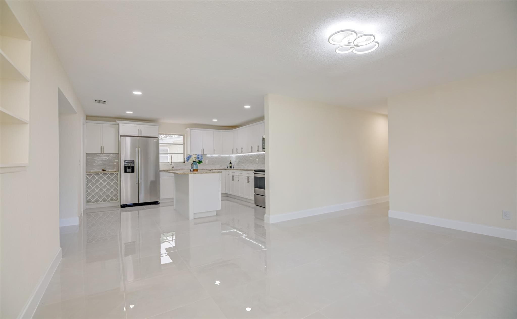 3105 18th Street, Vero Beach, FL 32960 — photo 18 of 34