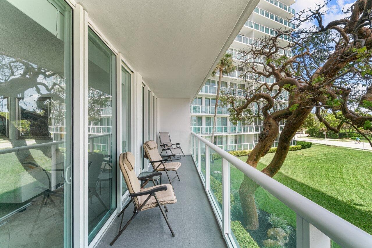 333 NE 21st Avenue 314, Deerfield Beach, FL 33441 — photo 15 of 30