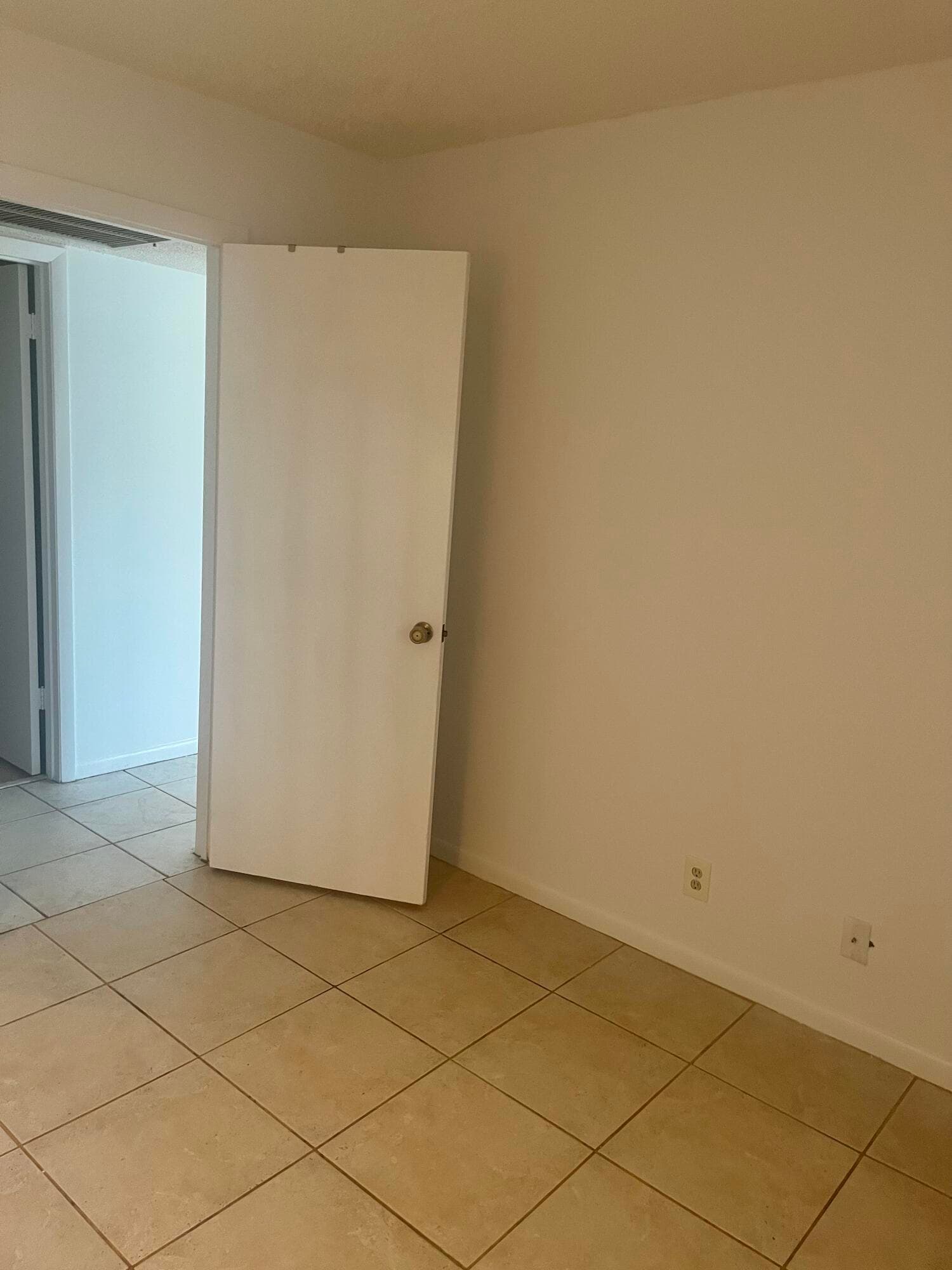 7178 Golf Colony Court 101, Lake Worth, FL 33467 — photo 11 of 17