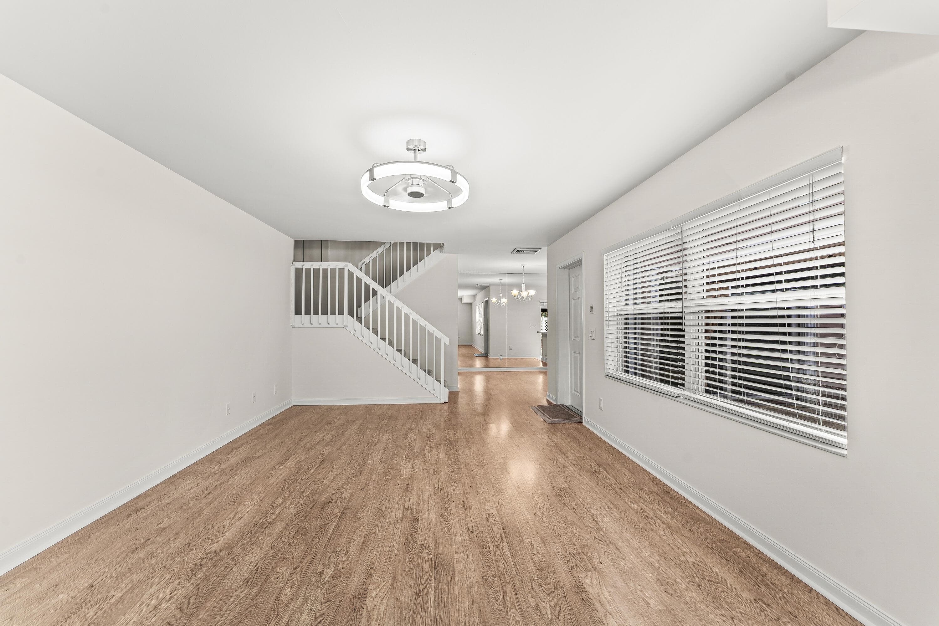 3136 Kingston Court, West Palm Beach, FL 33409 — photo 4 of 32
