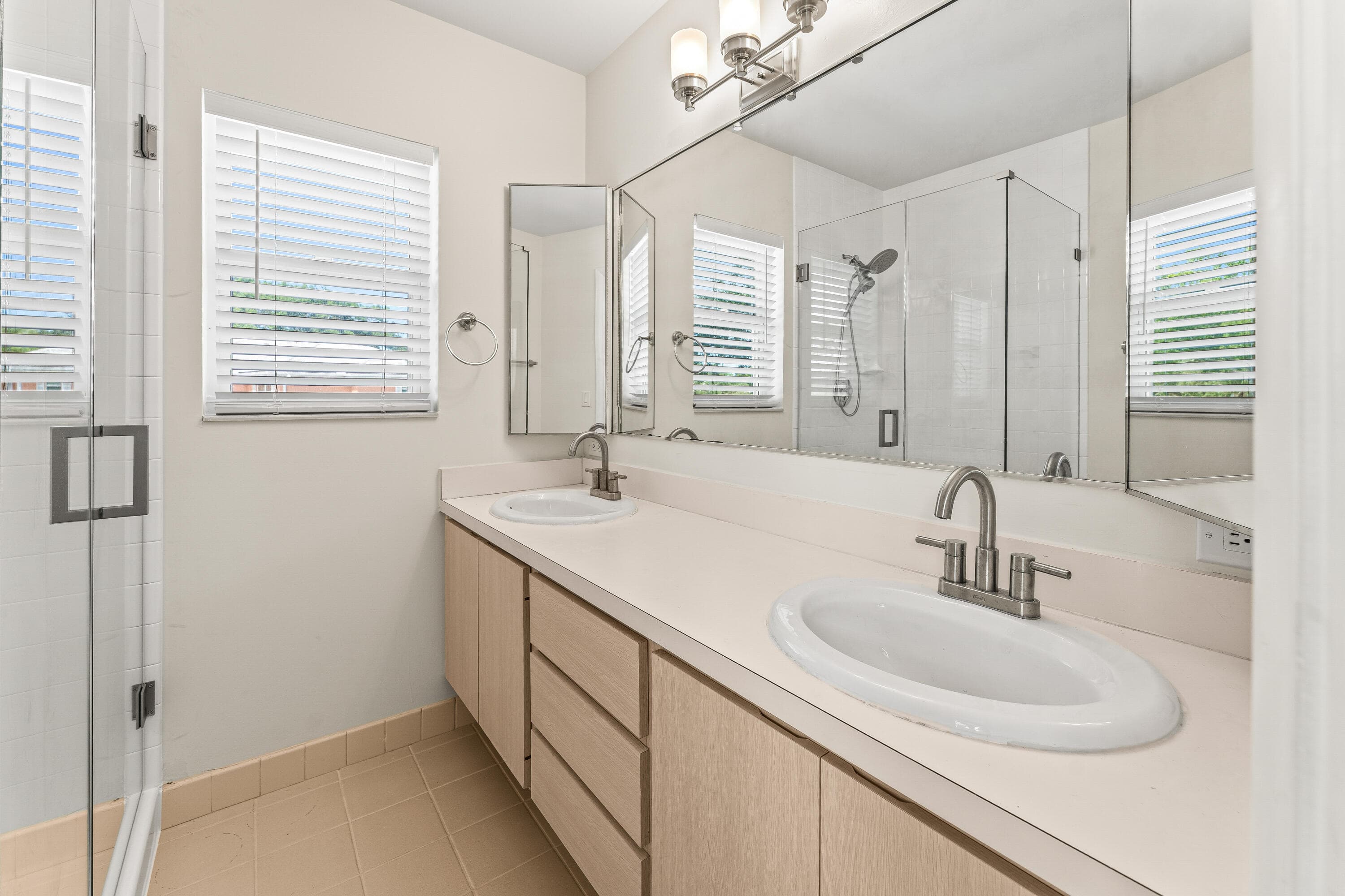3136 Kingston Court, West Palm Beach, FL 33409 — photo 22 of 32