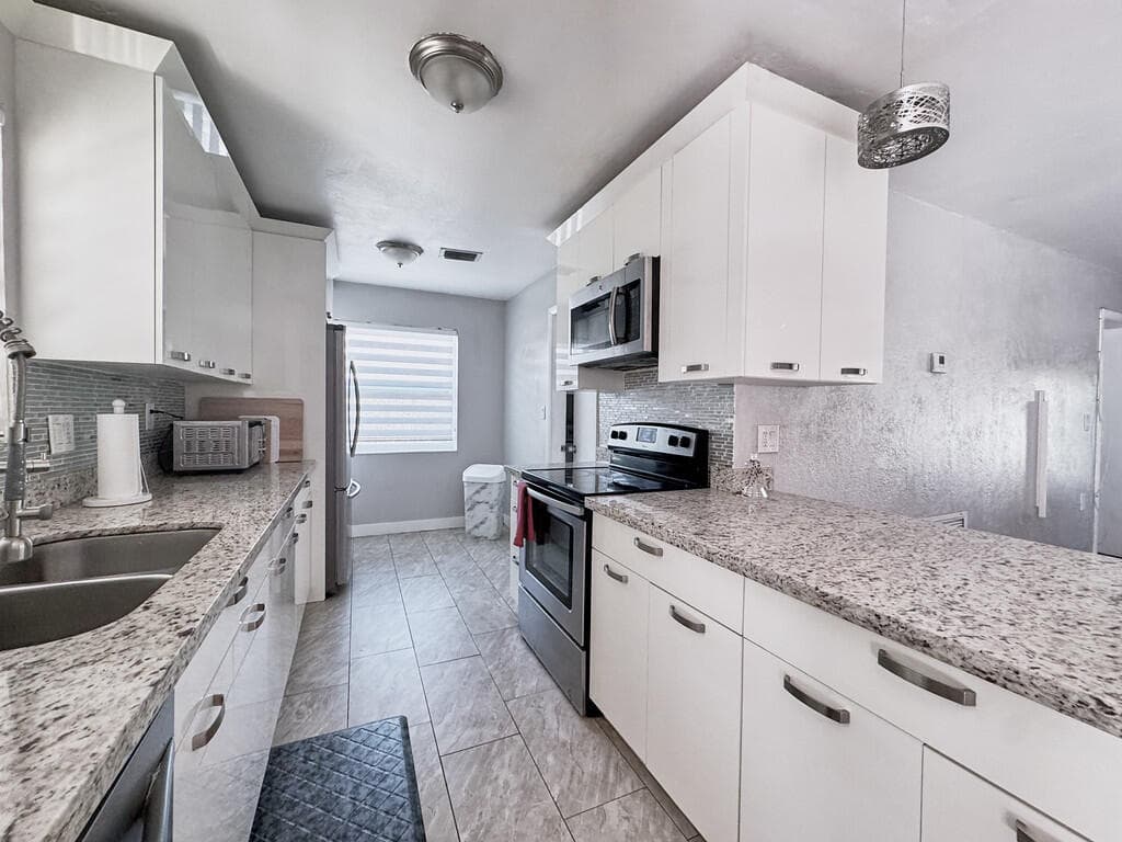 3621 NW 35th Way, Lauderdale Lakes, FL 33309 — photo 8 of 18