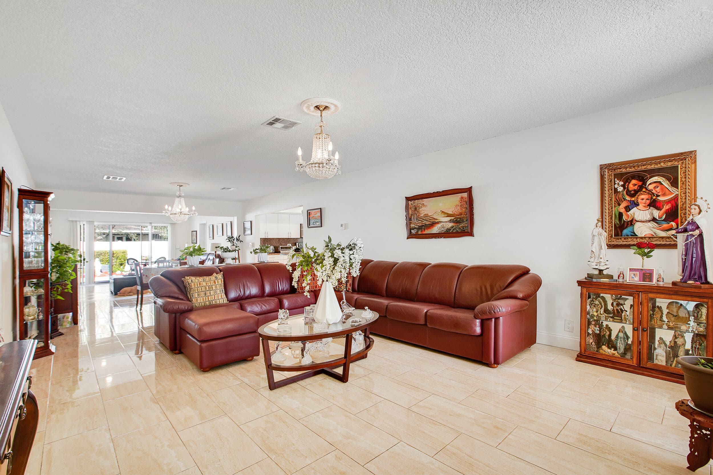 104 N 31st Court, Hollywood, FL 33021 — photo 3 of 35