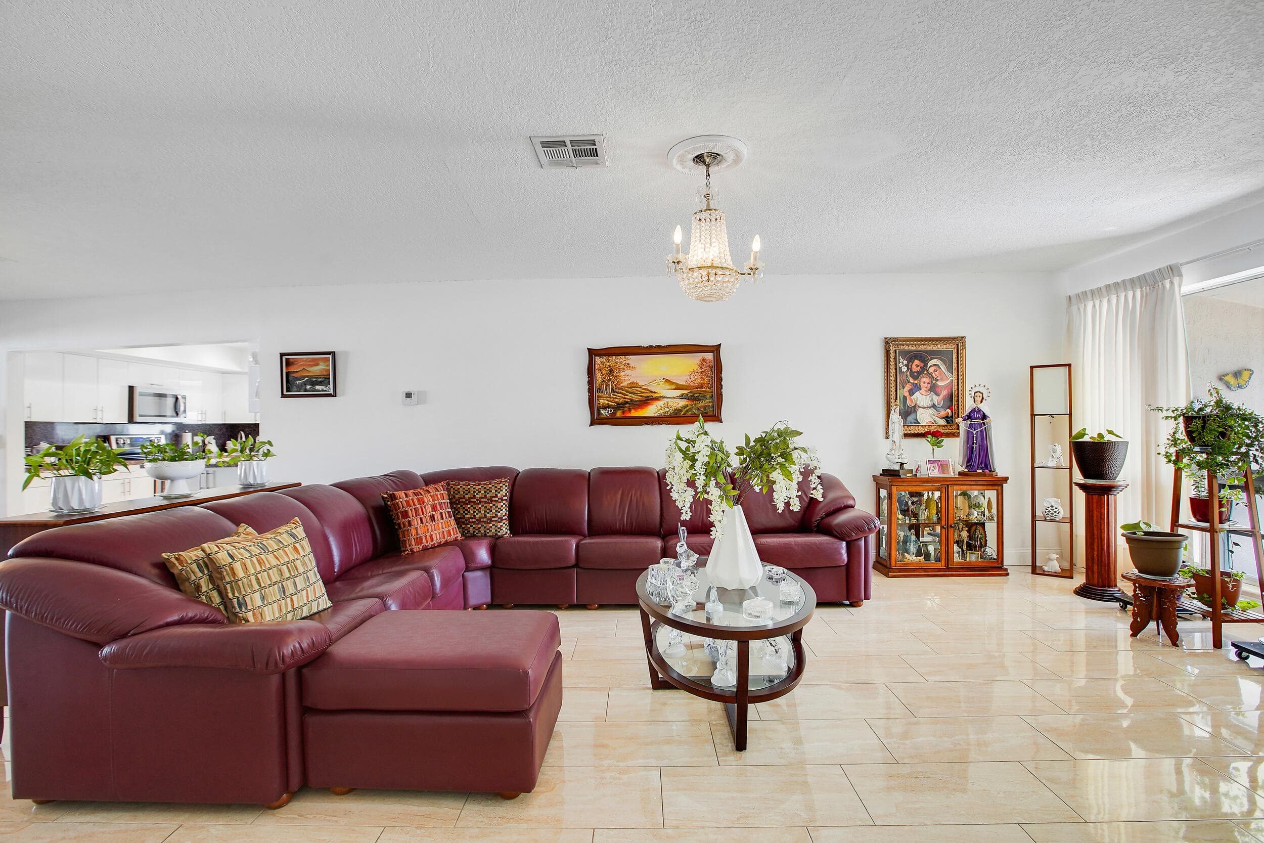 104 N 31st Court, Hollywood, FL 33021 — photo 6 of 35