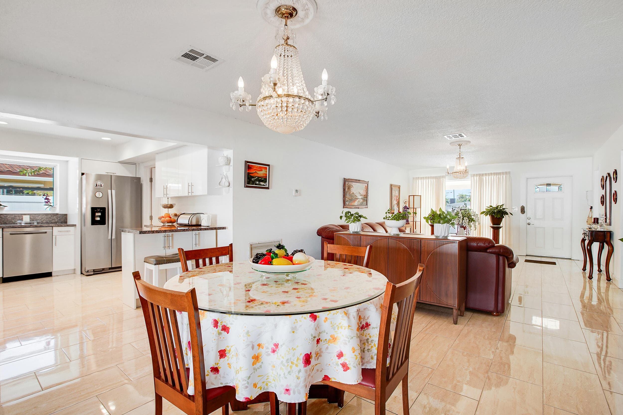 104 N 31st Court, Hollywood, FL 33021 — photo 10 of 35