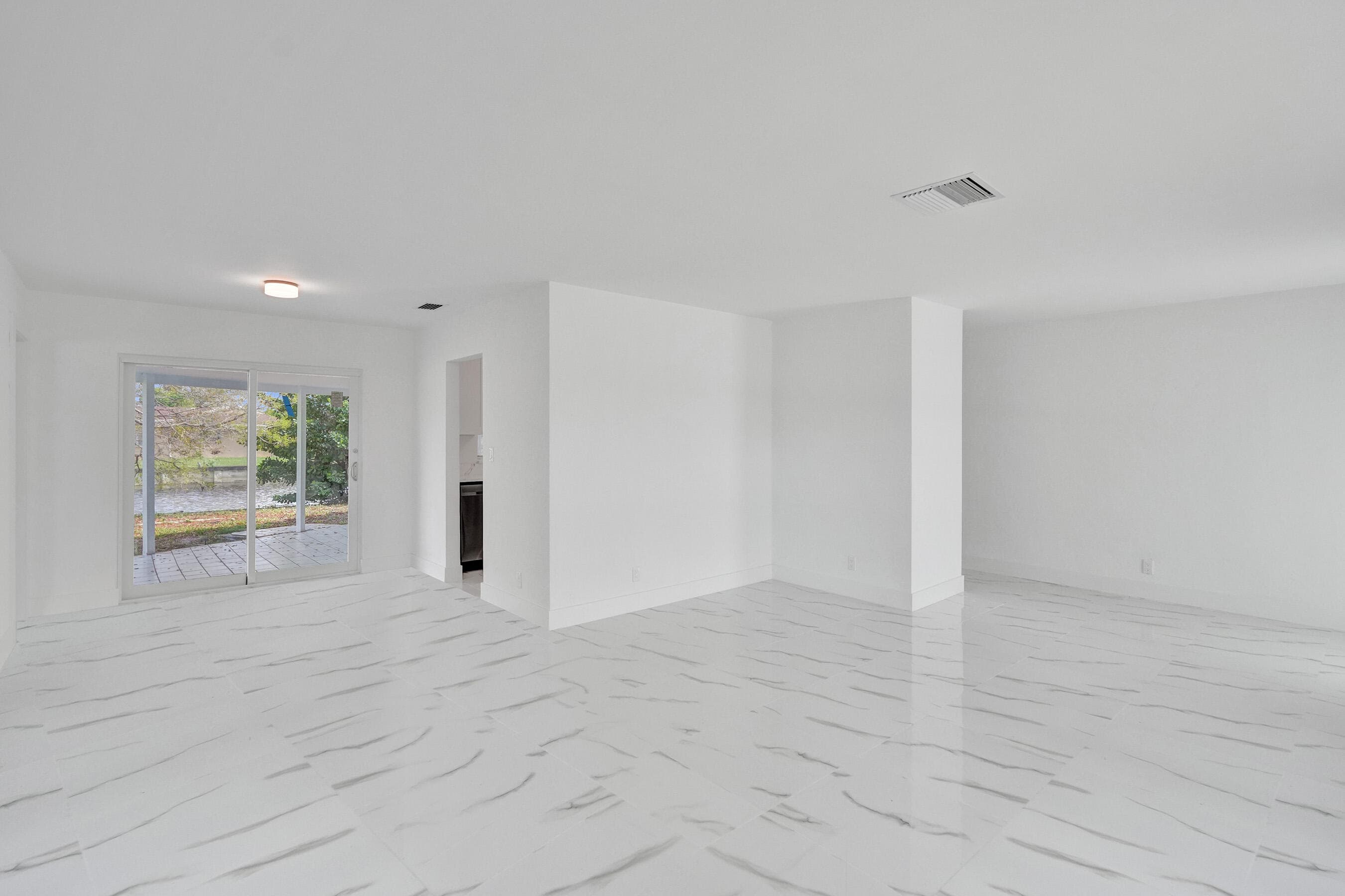 6606 NW 95th Avenue, Tamarac, FL 33321 — photo 3 of 33