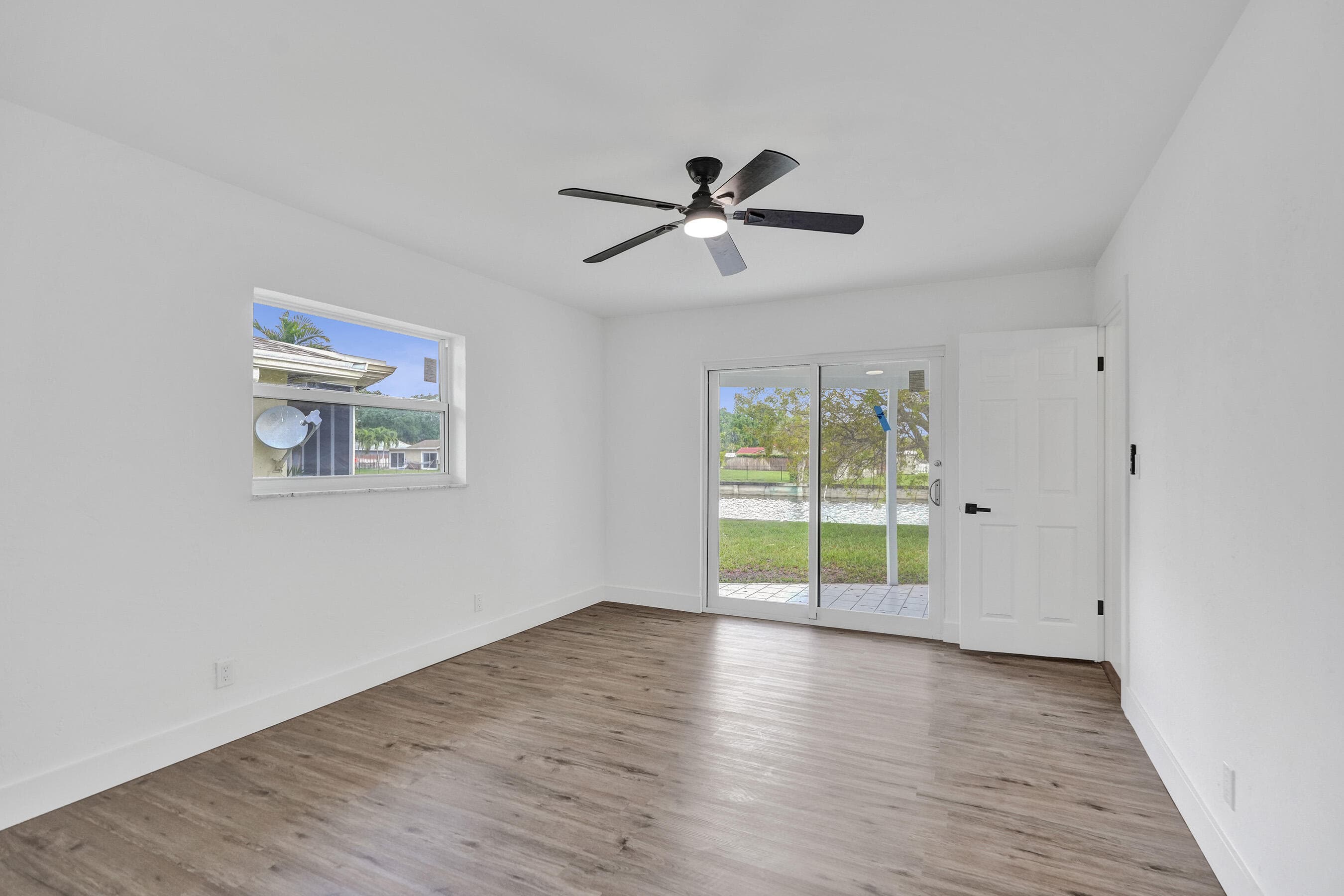 6606 NW 95th Avenue, Tamarac, FL 33321 — photo 8 of 33