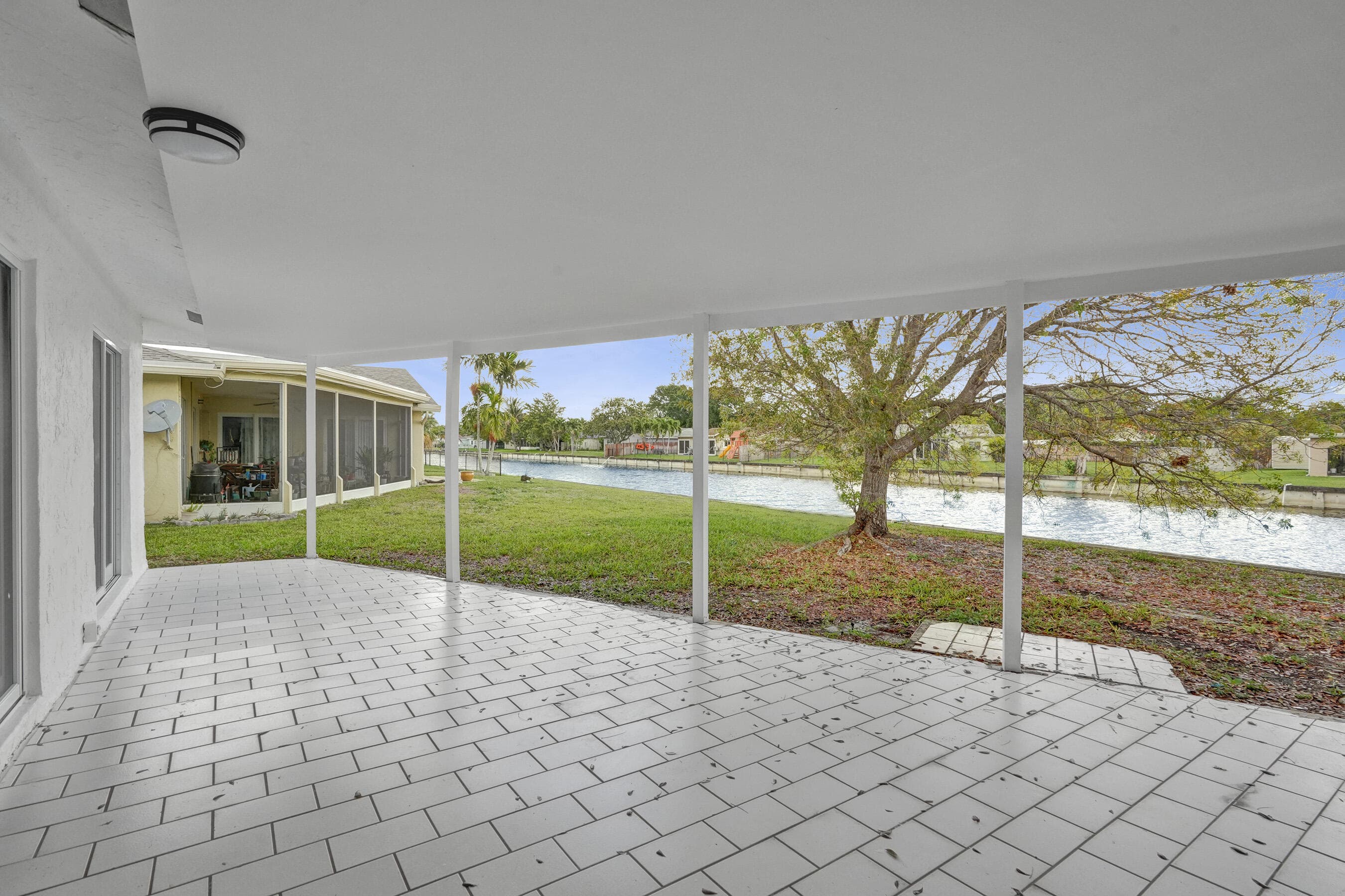 6606 NW 95th Avenue, Tamarac, FL 33321 — photo 14 of 33
