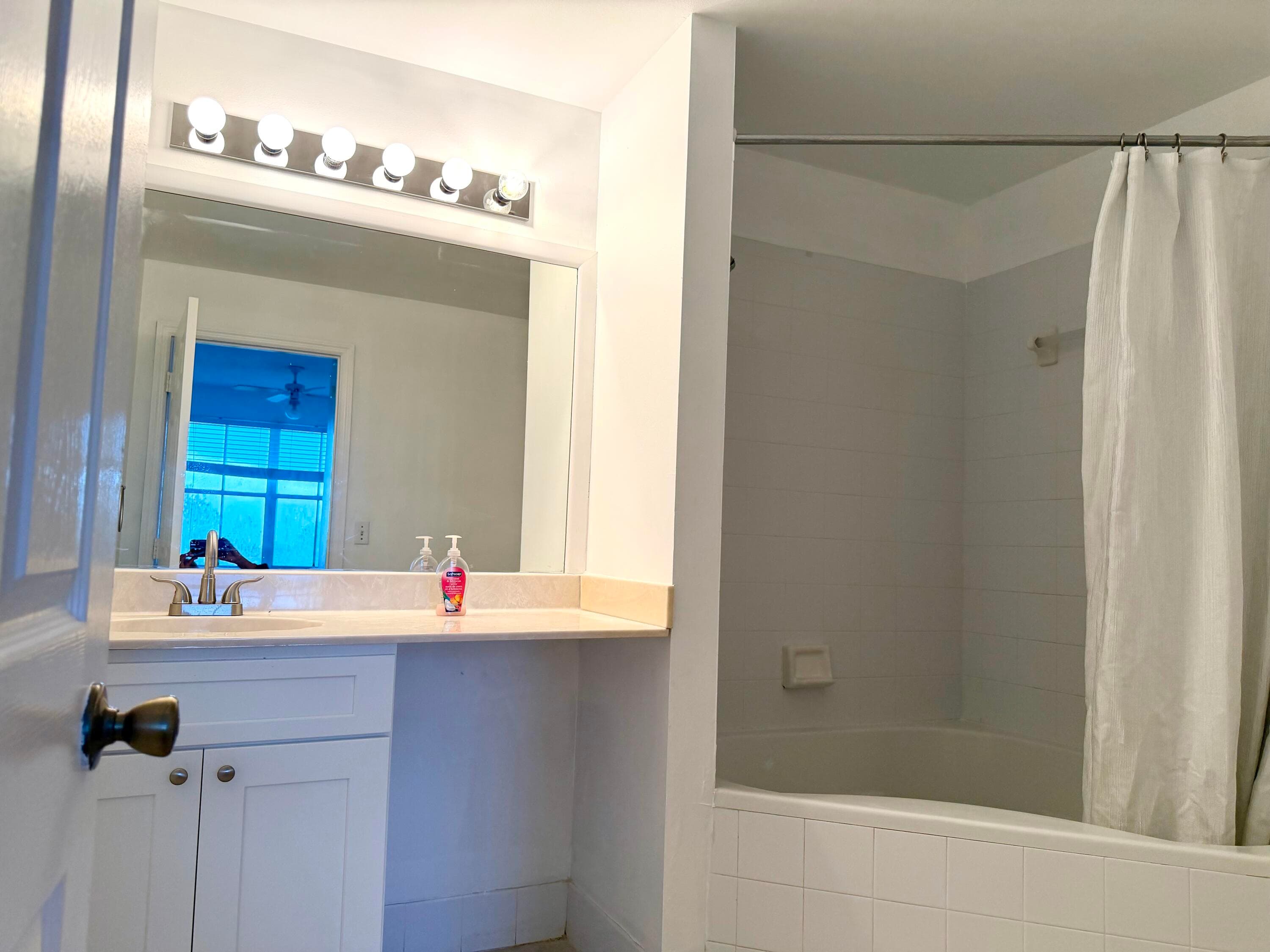 2080 Greenview Shores Boulevard 421, Wellington, FL 33414 — photo 9 of 14