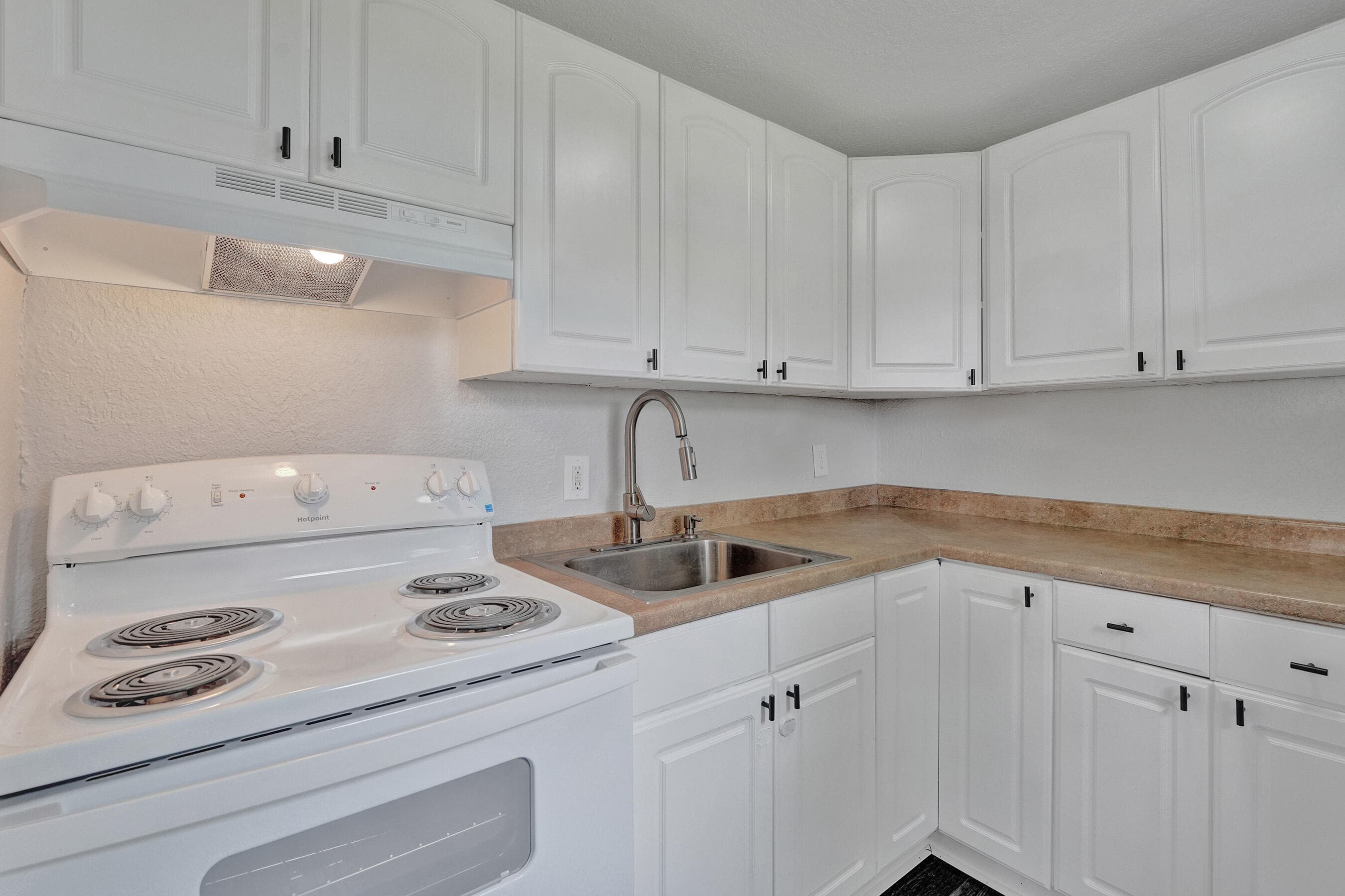 234 NE 14th Avenue #1, Pompano Beach, FL 33060 — photo 10 of 31