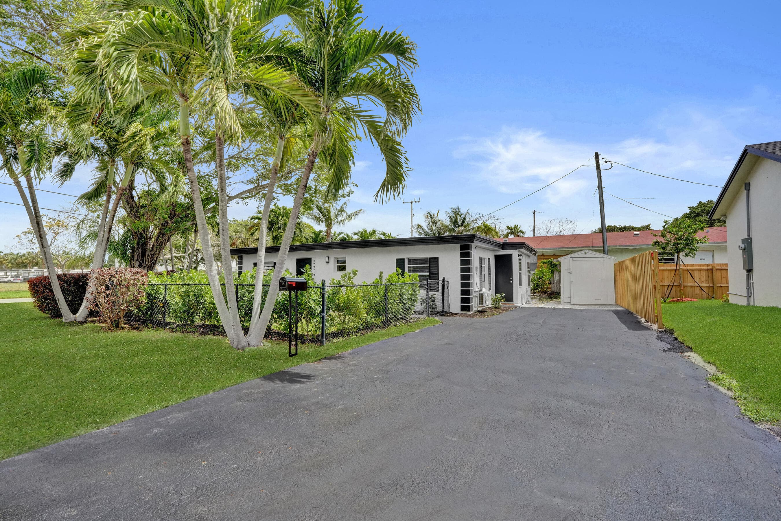 234 NE 14th Avenue #1, Pompano Beach, FL 33060 — photo 2 of 31
