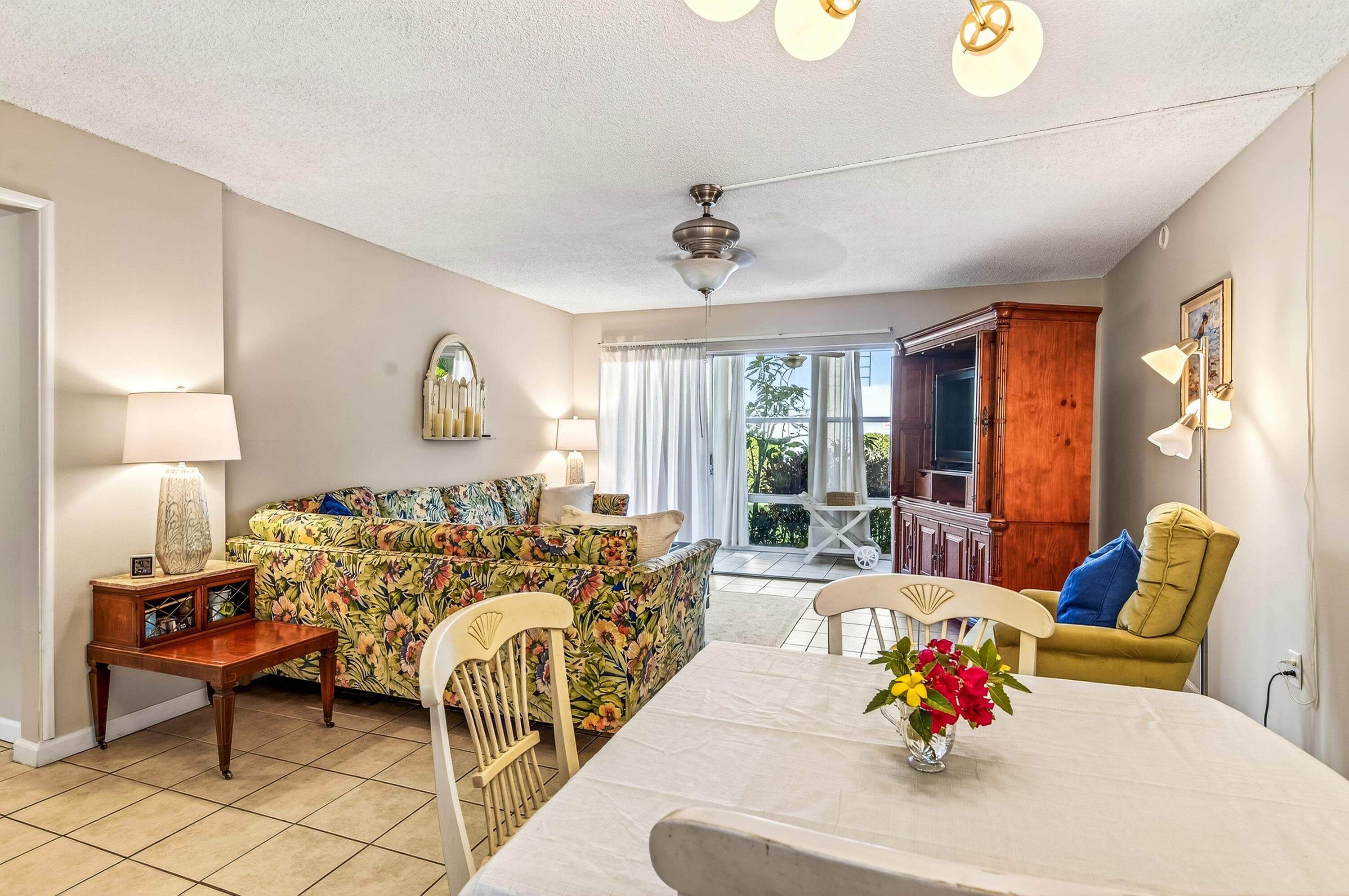 1901 Indian River Boulevard 105-e, Vero Beach, FL 32960 — photo 9 of 42