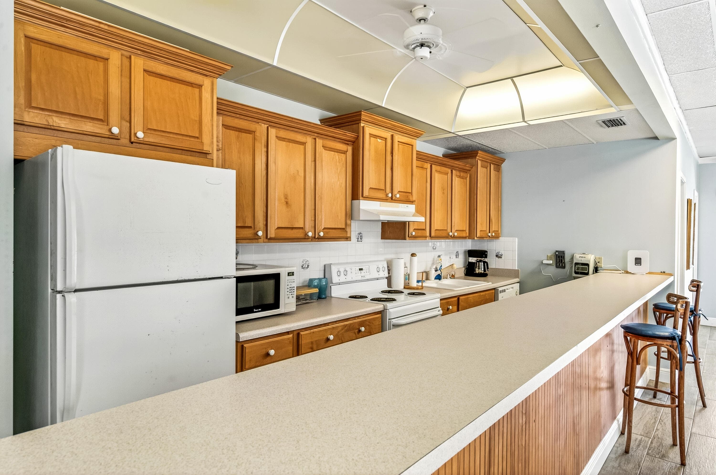 1901 Indian River Boulevard 105-e, Vero Beach, FL 32960 — photo 36 of 42