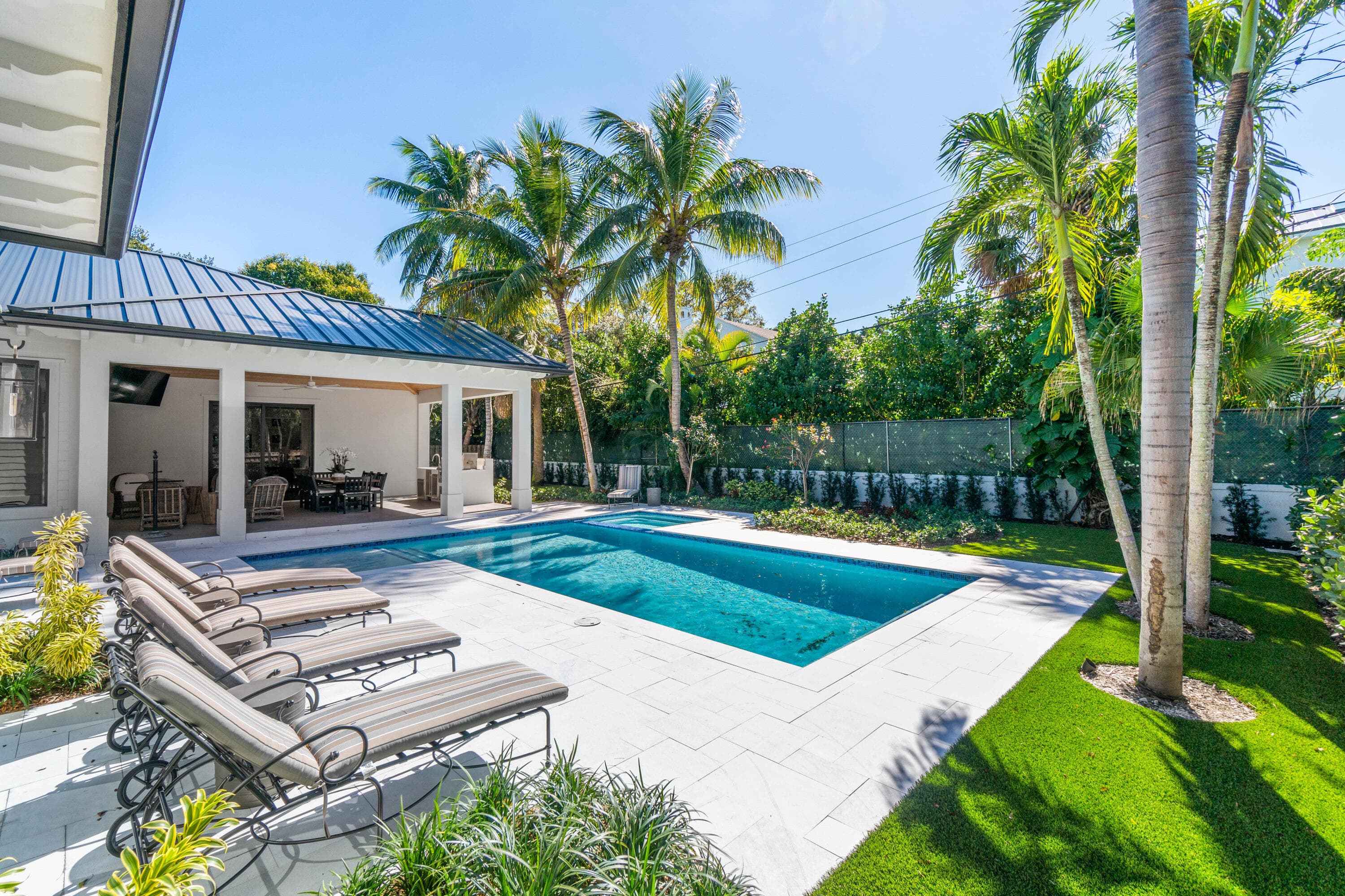 18 NW 15th Street, Delray Beach, FL 33444 — photo 2 of 29