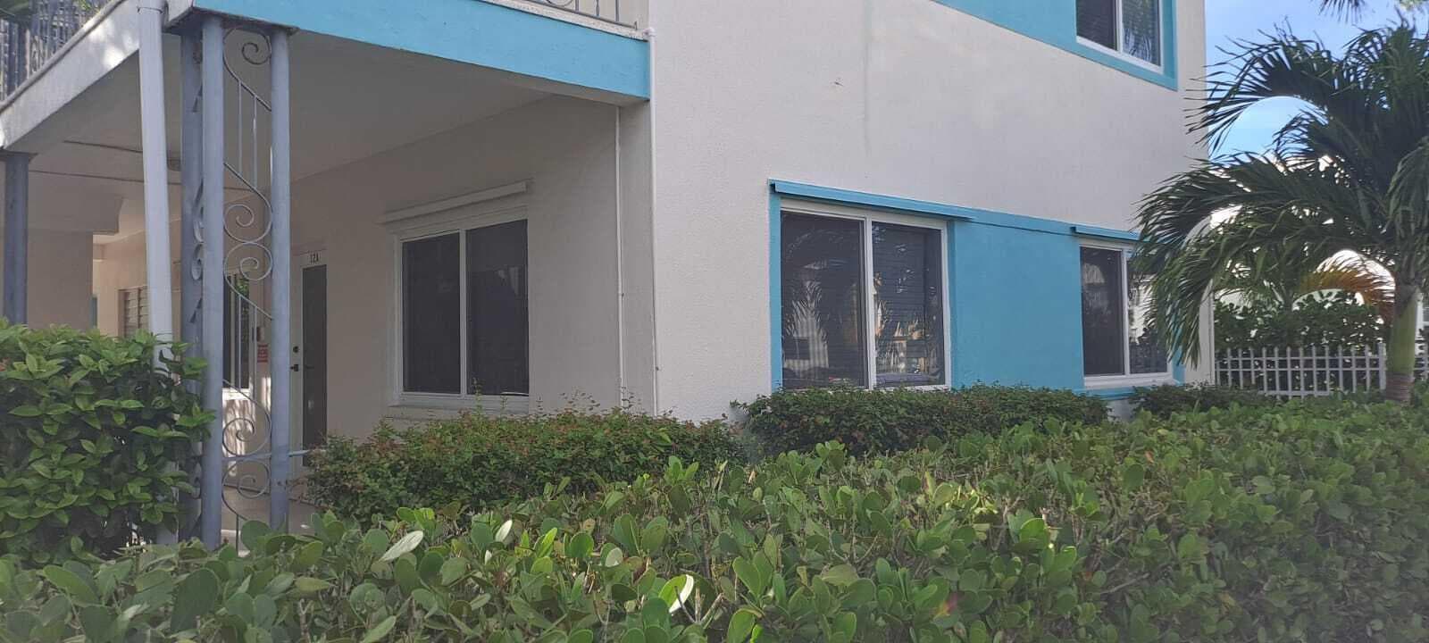 7300 Byron Avenue 12a, Miami Beach, FL 33141 — photo 18 of 20